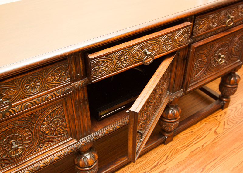 Early 20th Century Jacobean Revival Oak Sideboard Console