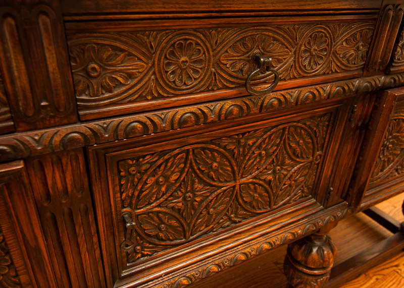 Early 20th Century Jacobean Revival Oak Sideboard Console