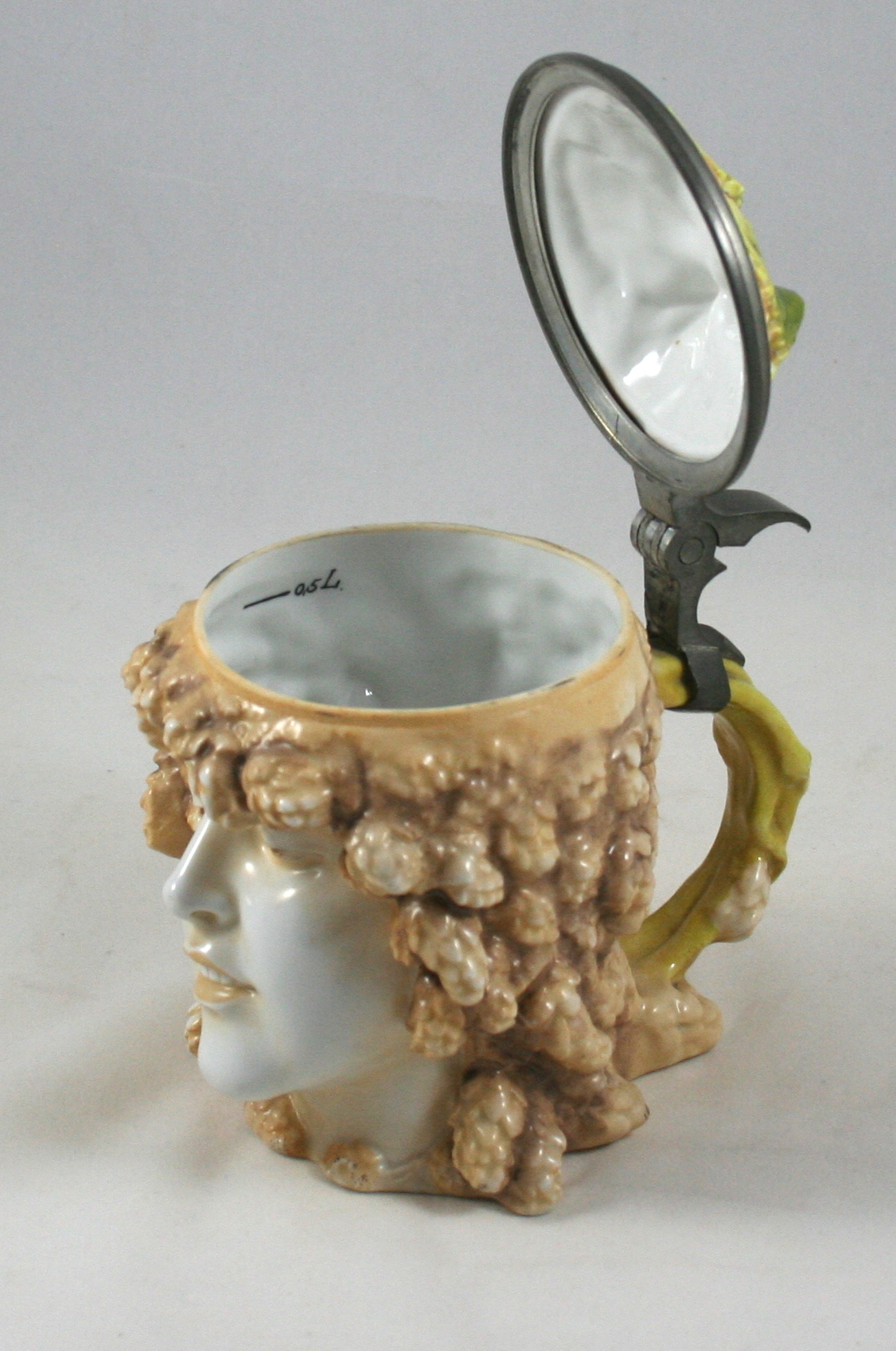 Musterschutz "Hops Lady" Beer Stein