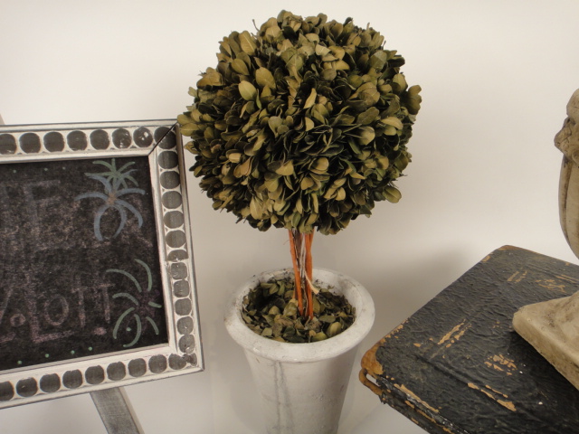 Five Decorative Pieces