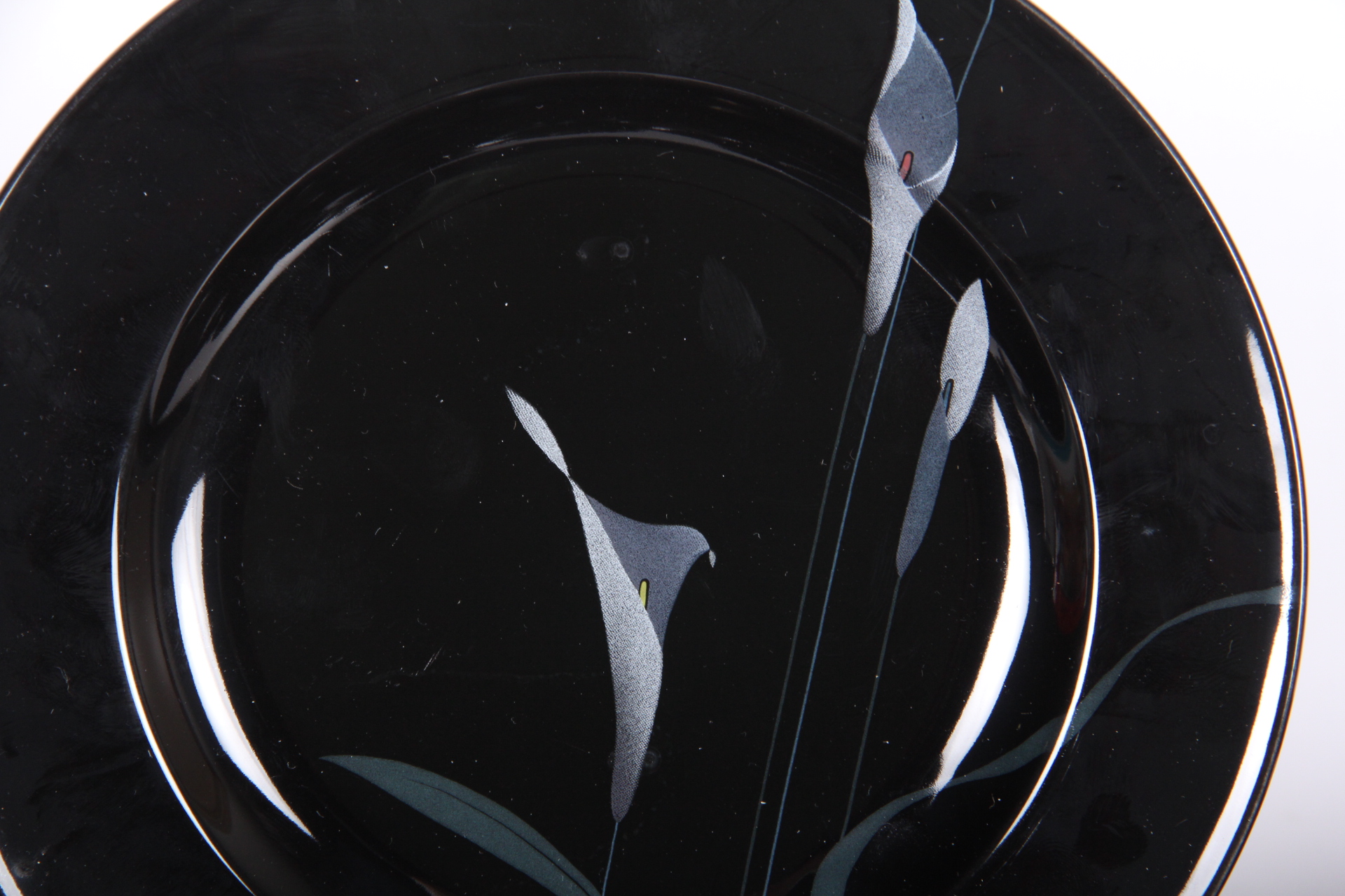 Mikasa Opus-Black Dinnerwvare Set