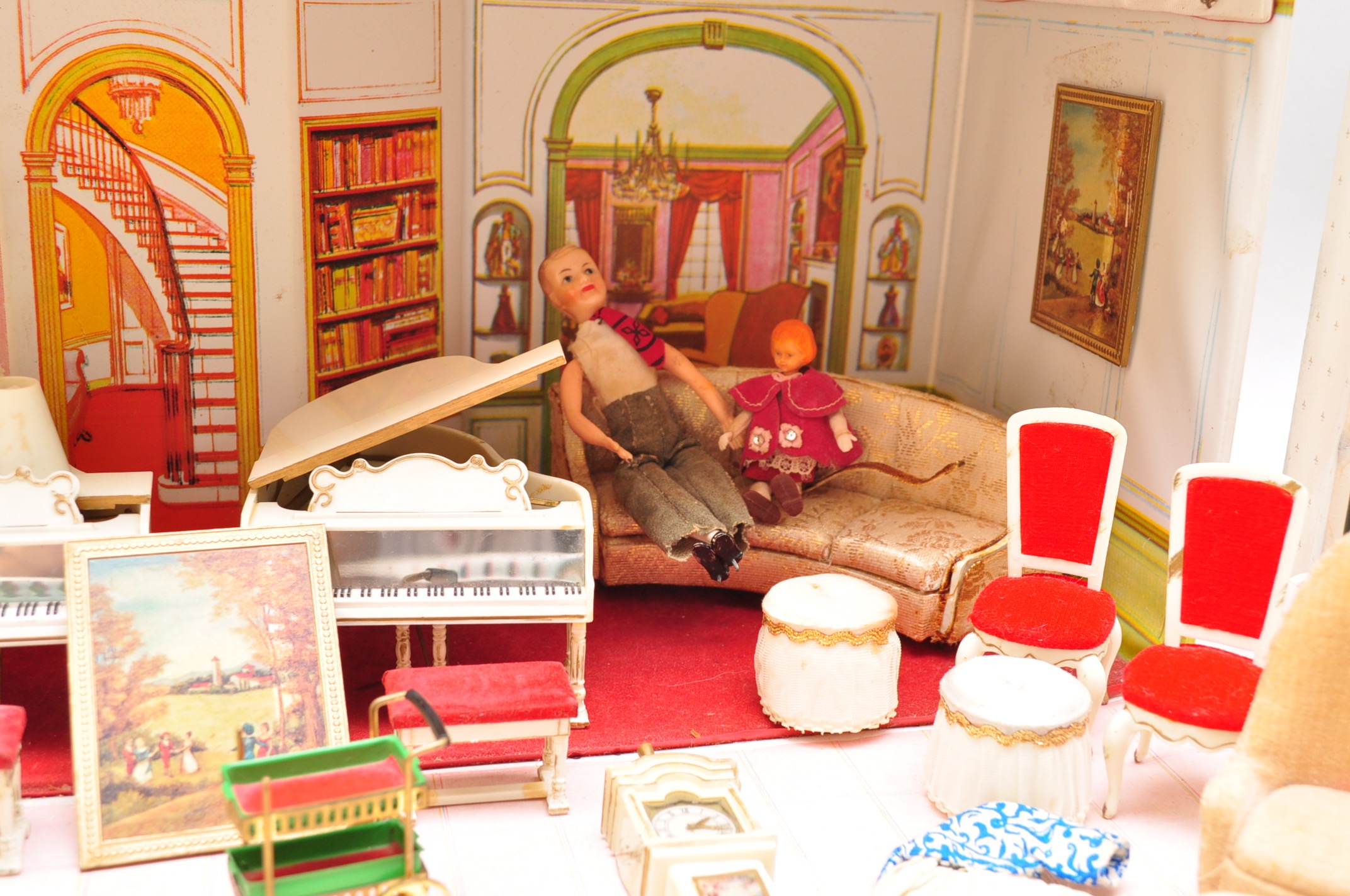 Petite Princess Doll House and Furniture