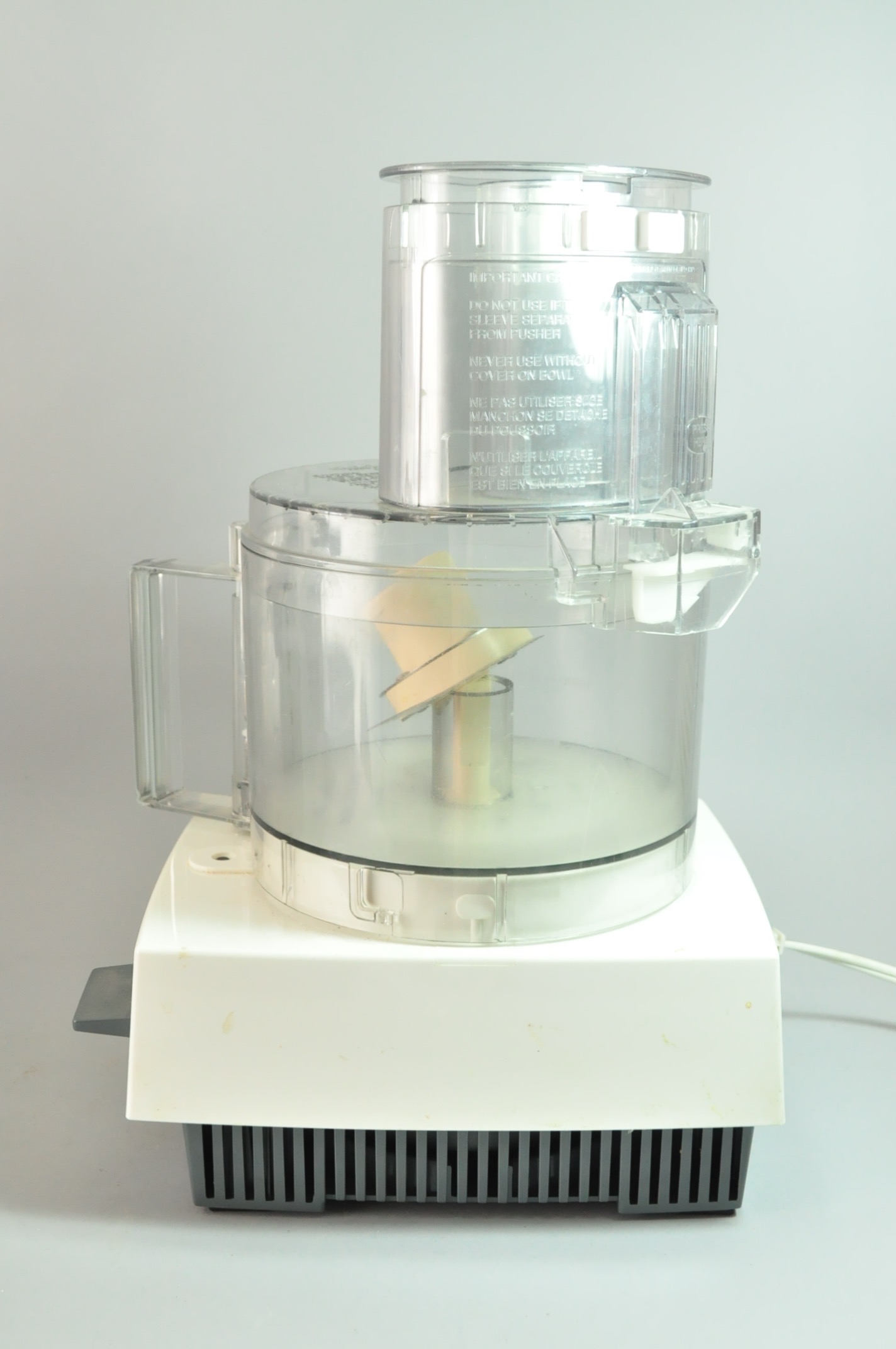 Splendid Pressure Cooker, Cuisanart and Verilux Light