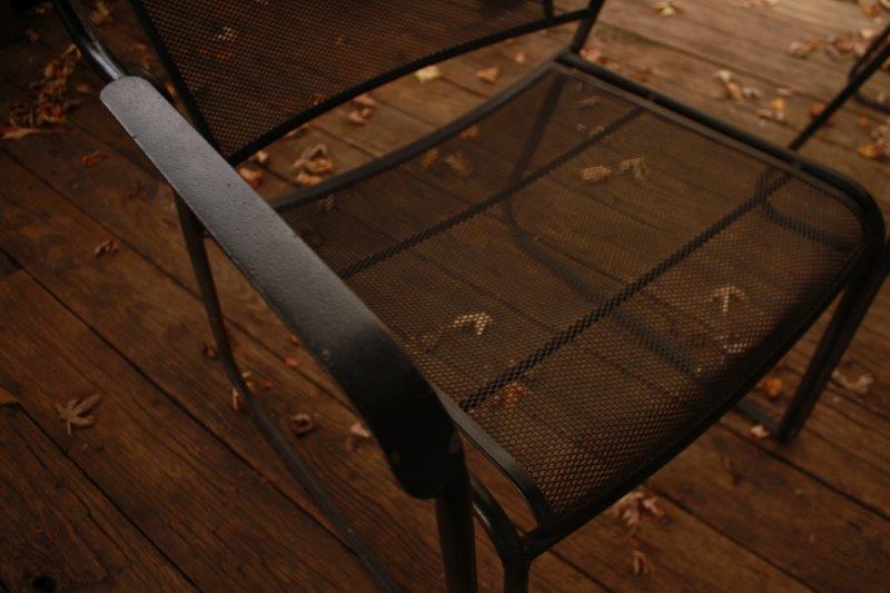 Metal Mesh Patio Table and Four Chairs