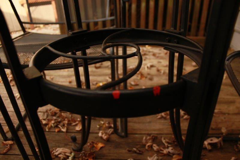 Metal Mesh Patio Table and Four Chairs