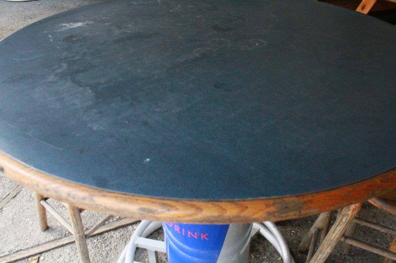 Wooden Top Red Bull Bar Table with Six Wooden Bar Stools