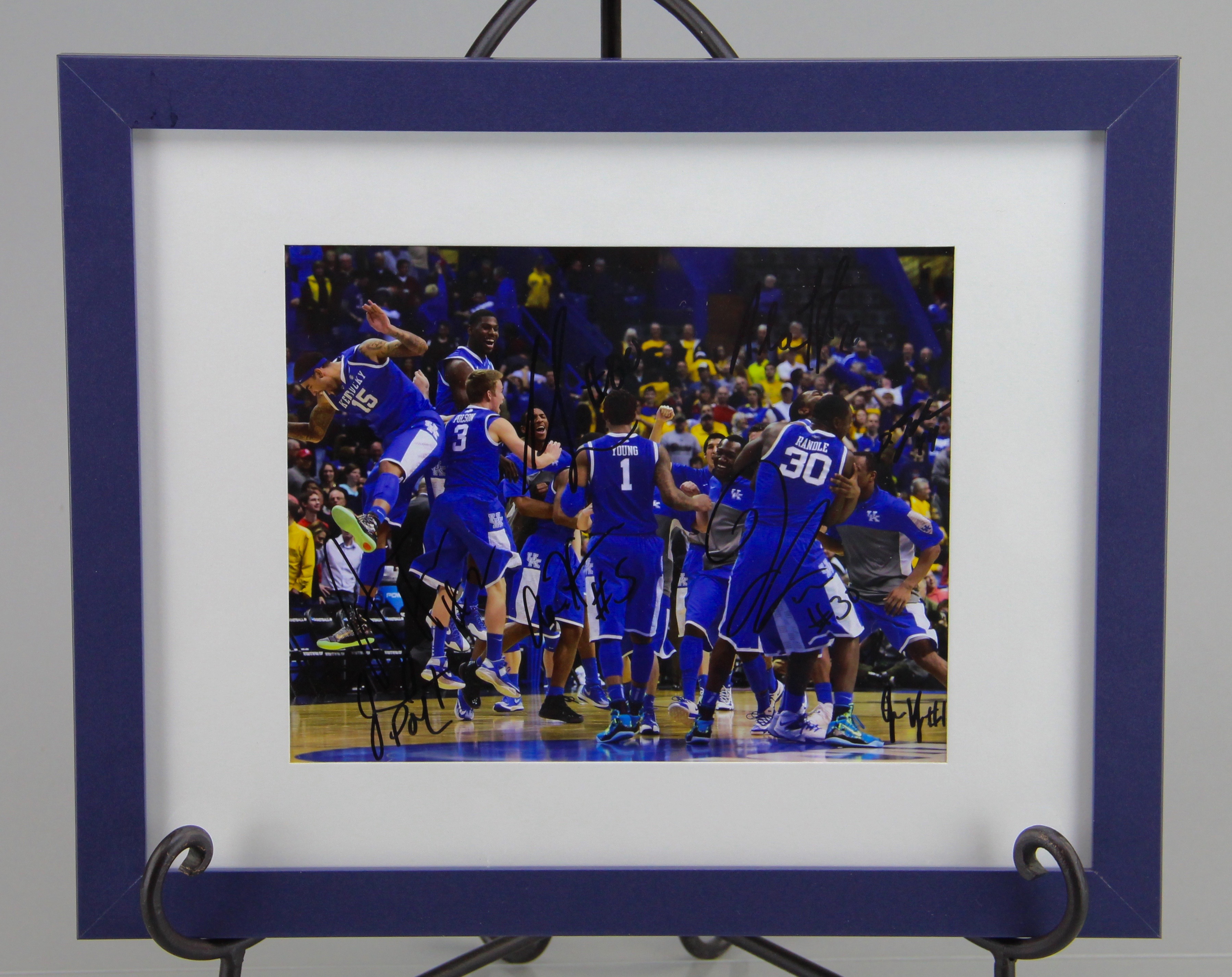 2013-2014 Autographed UK Basketball Team Photo Print
