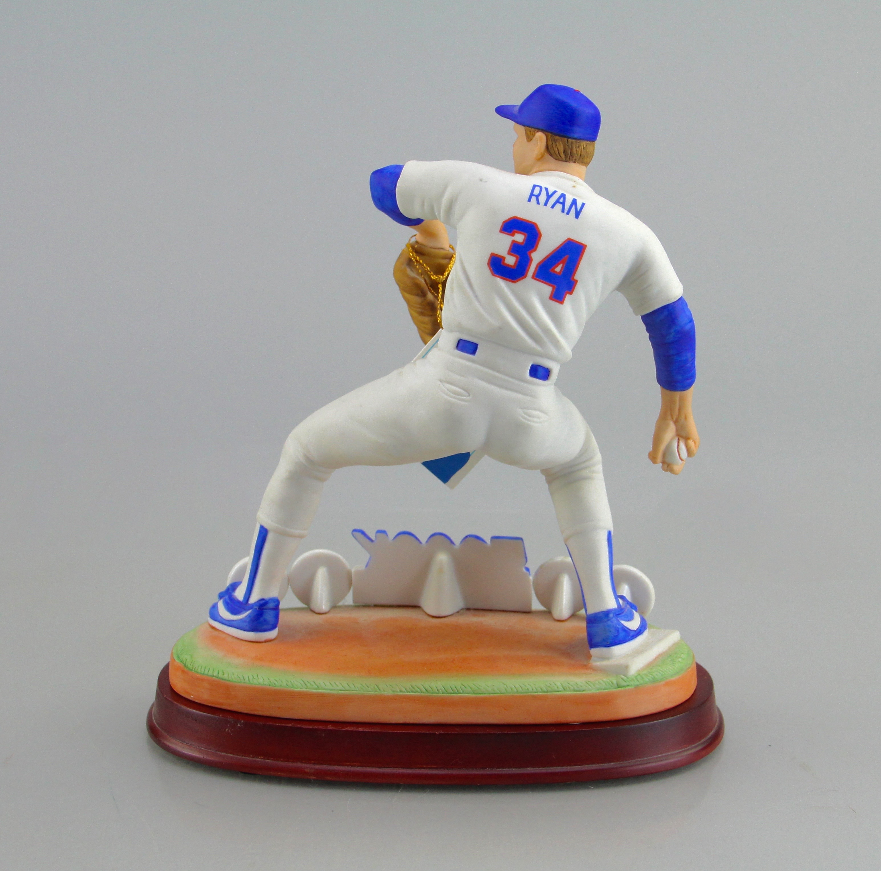 Nolan Ryan 5000K Figurine