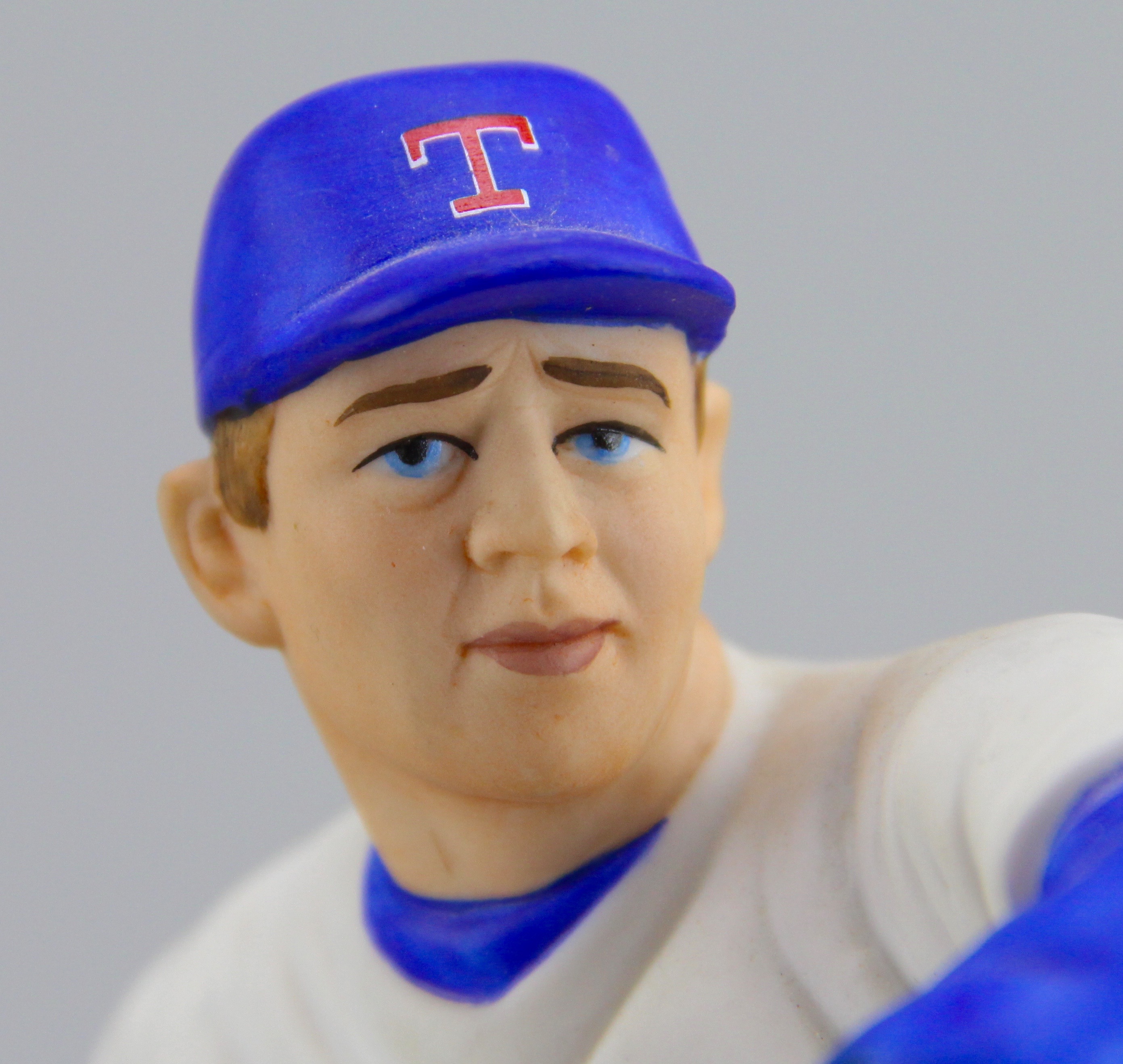Nolan Ryan 5000K Figurine