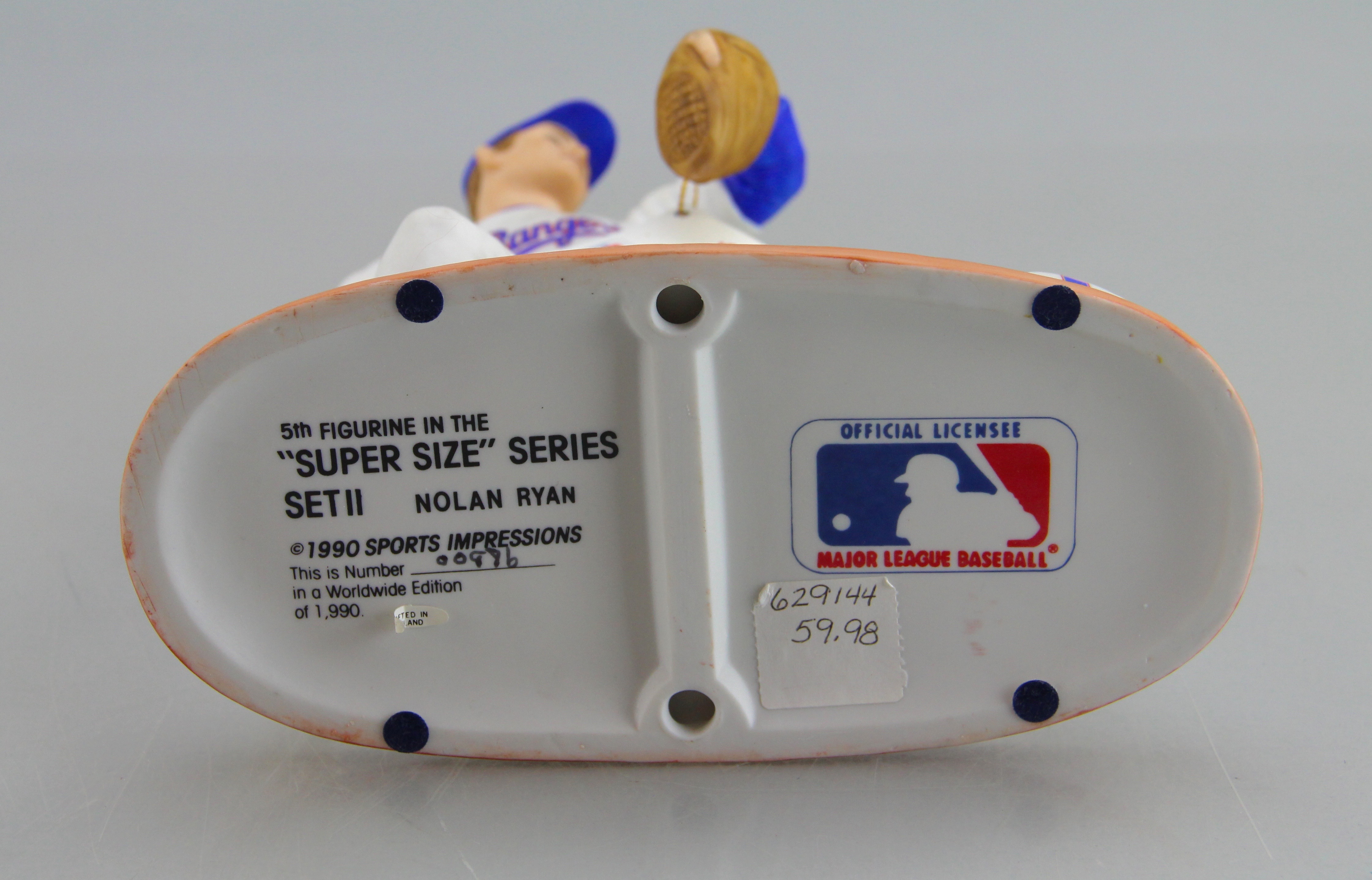 Nolan Ryan 5000K Figurine