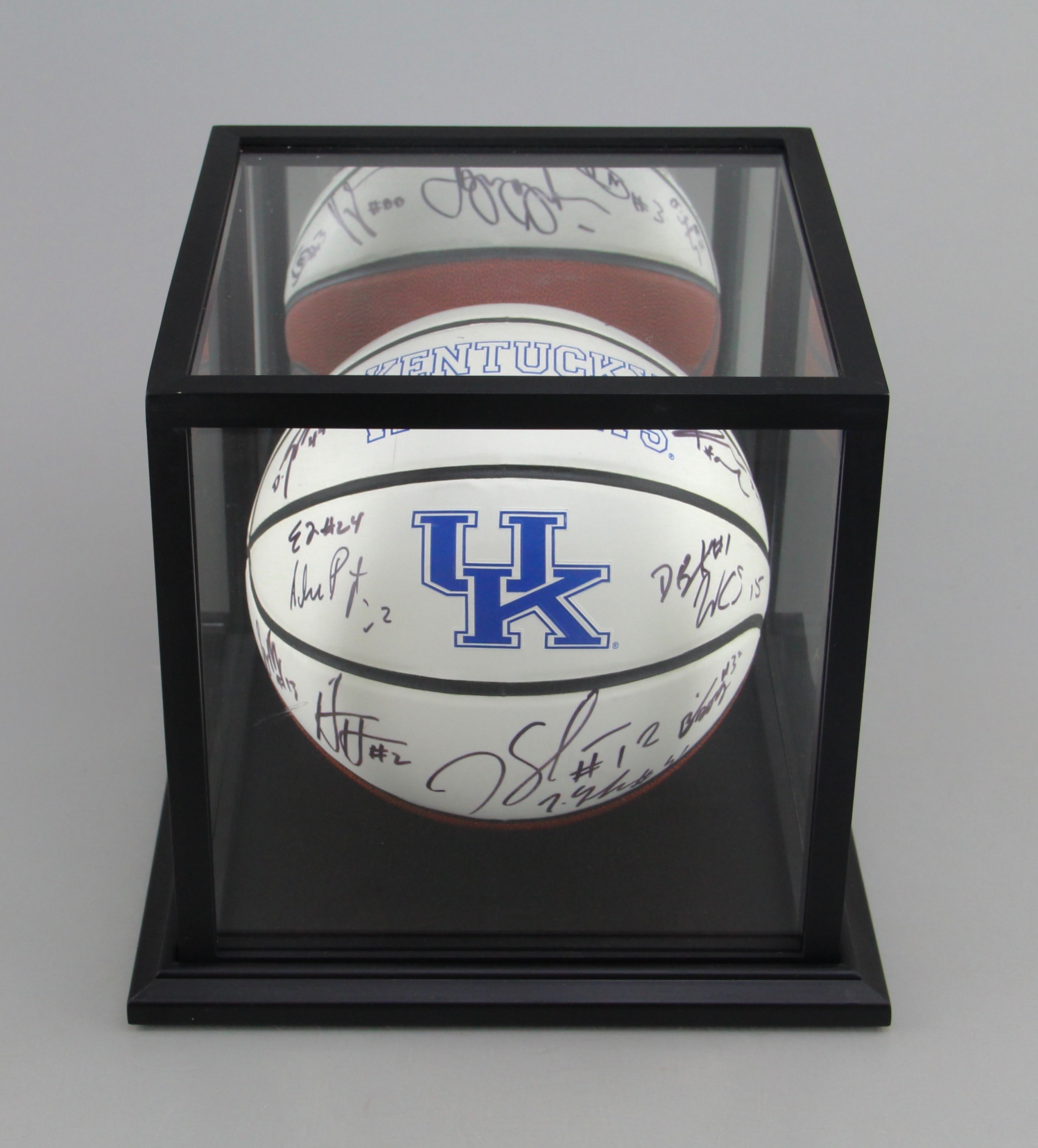 University of Kentucky 2014-2015 Team Autographed Basketball COA