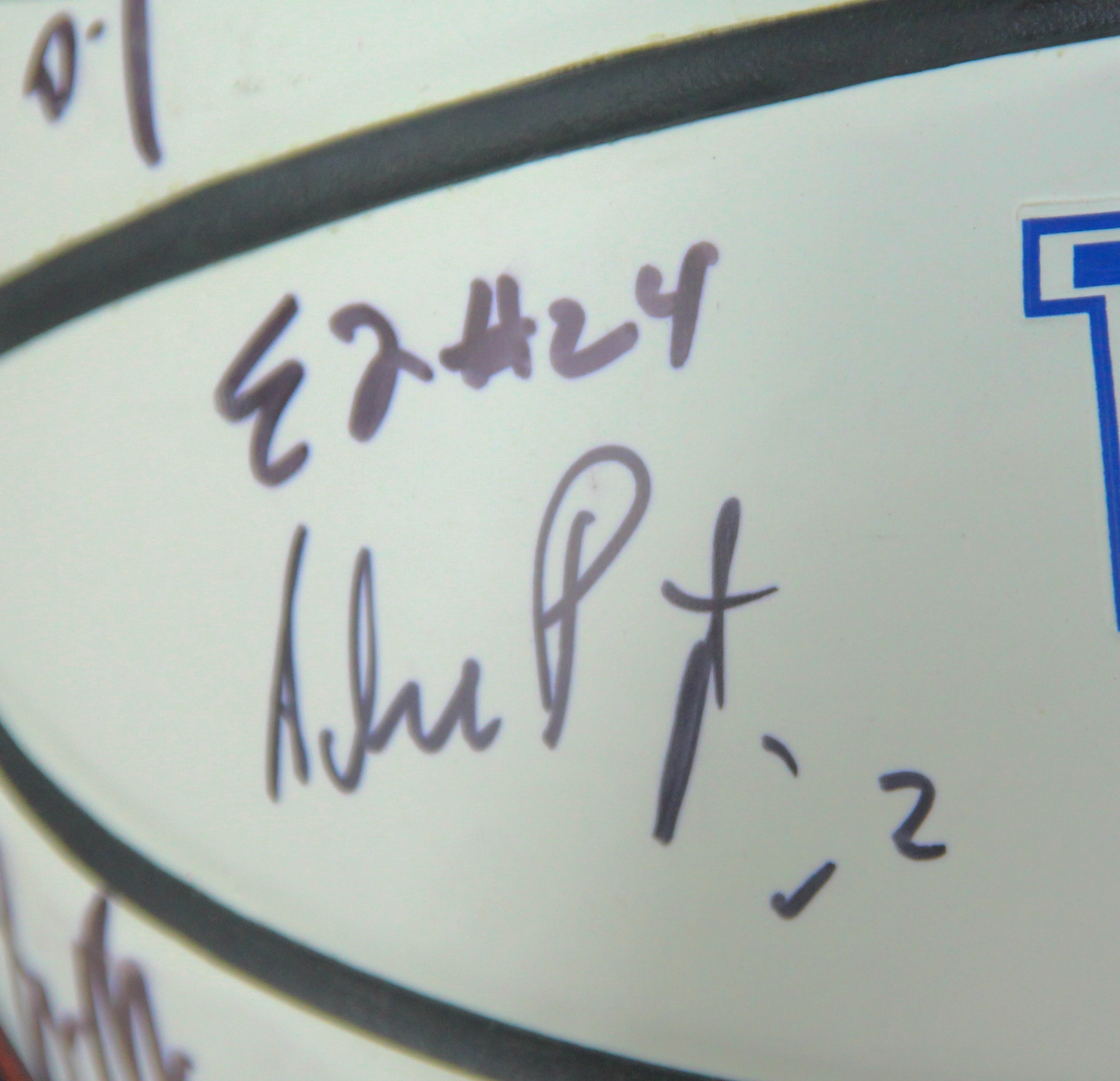 University of Kentucky 2014-2015 Team Autographed Basketball COA