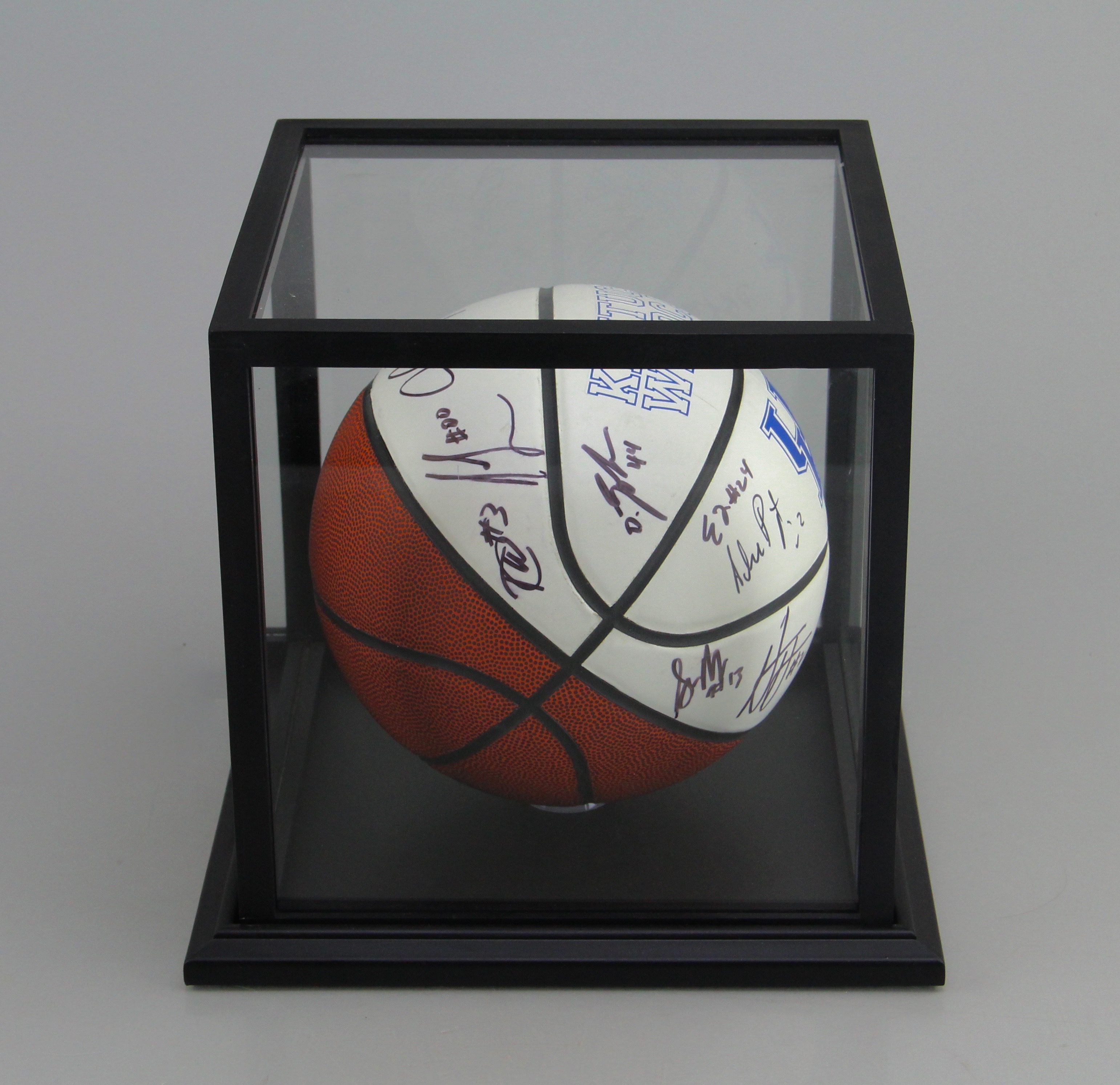 University of Kentucky 2014-2015 Team Autographed Basketball COA