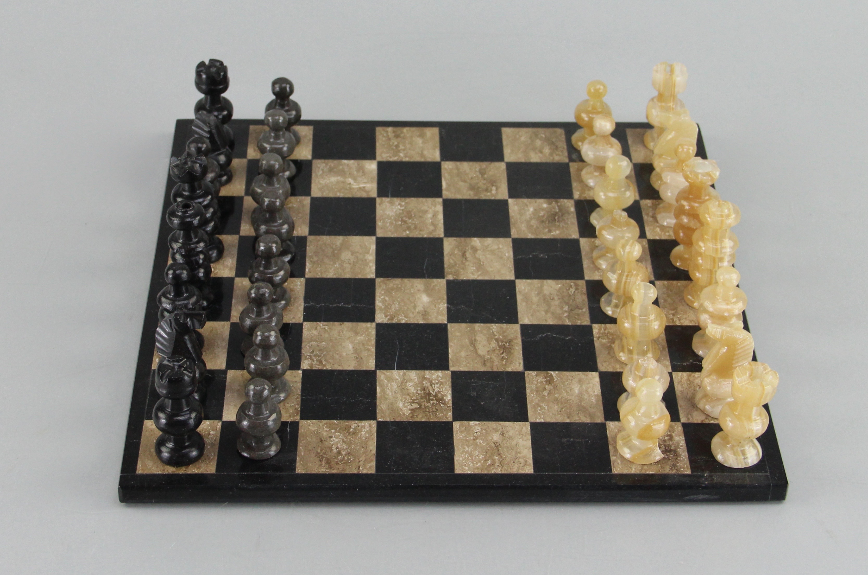 Banded Agate/Black Granite Chess Set