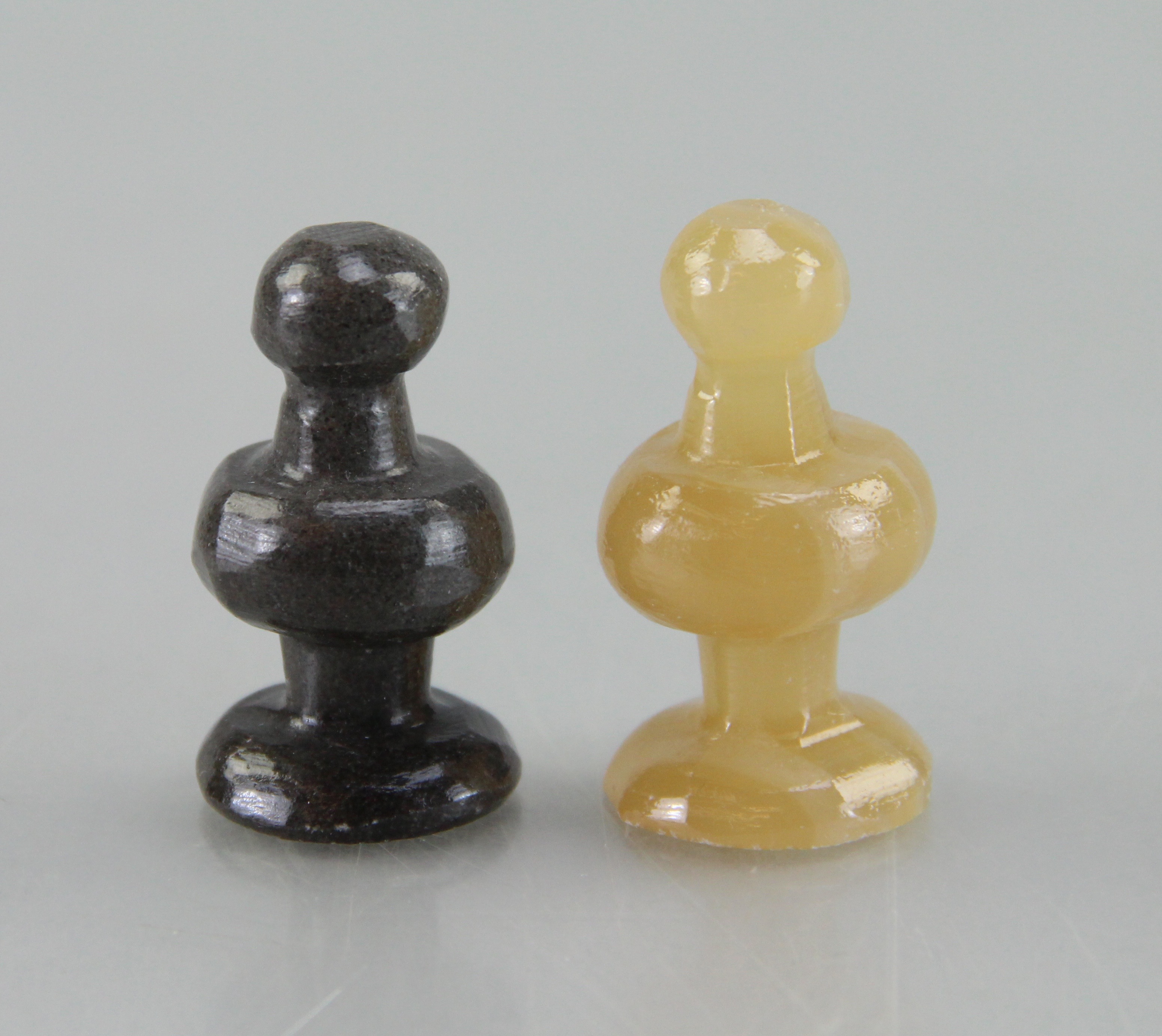 Banded Agate/Black Granite Chess Set