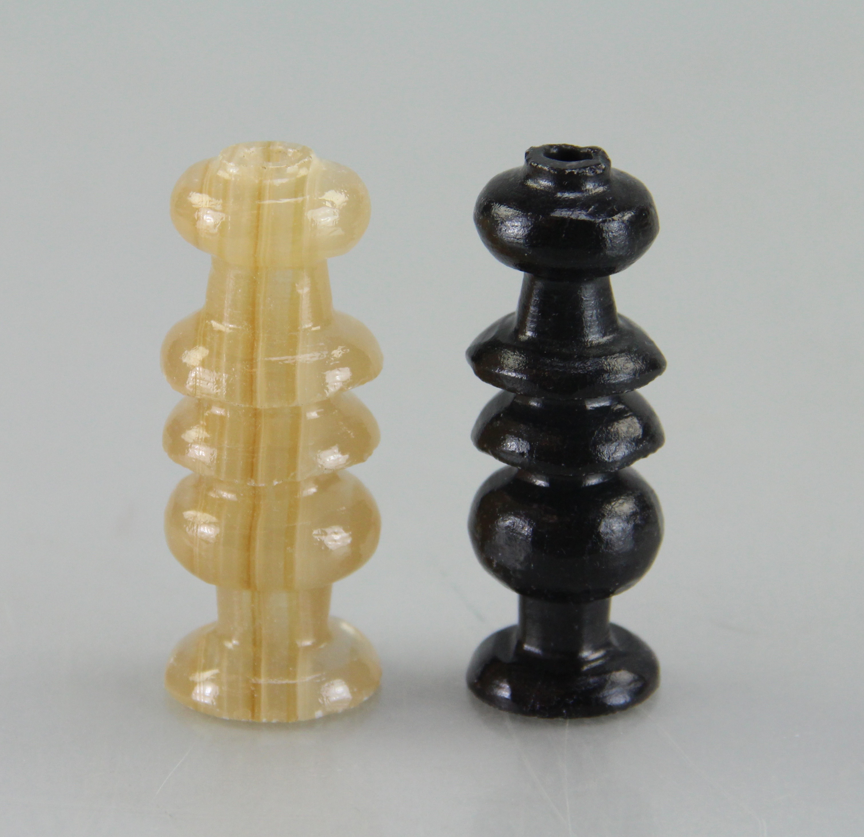 Banded Agate/Black Granite Chess Set