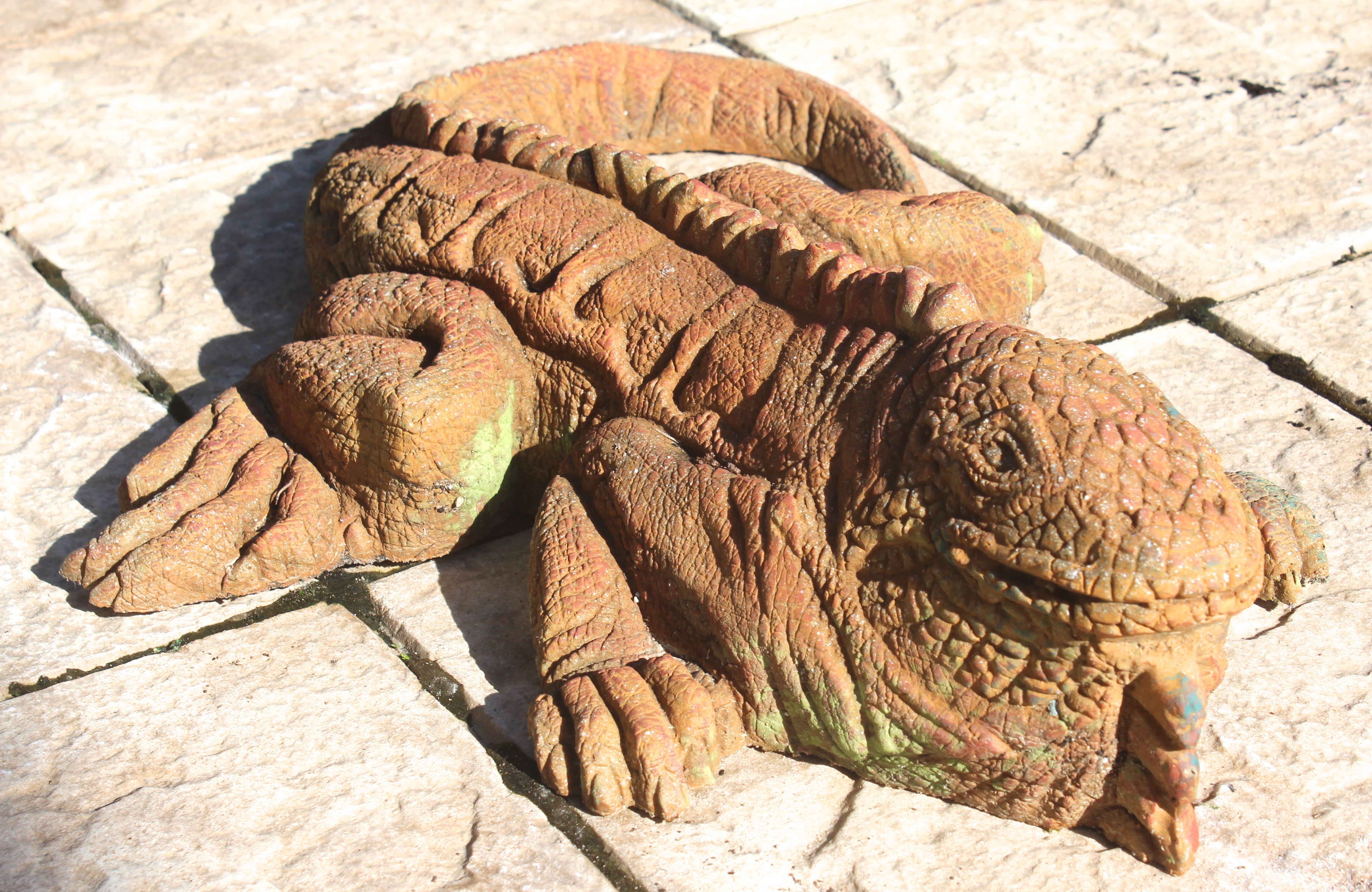 Iguana Statuette and Vase