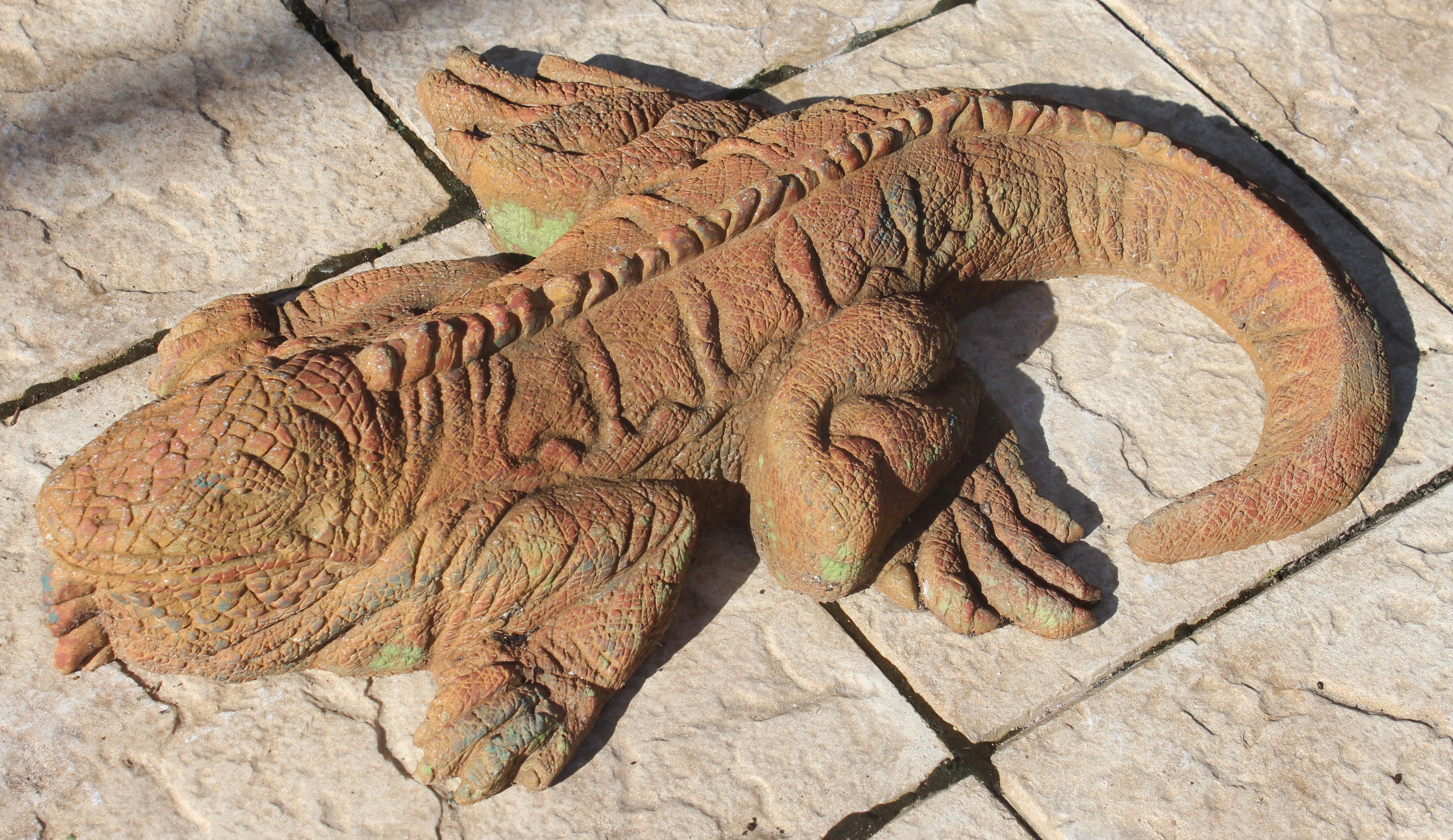 Iguana Statuette and Vase