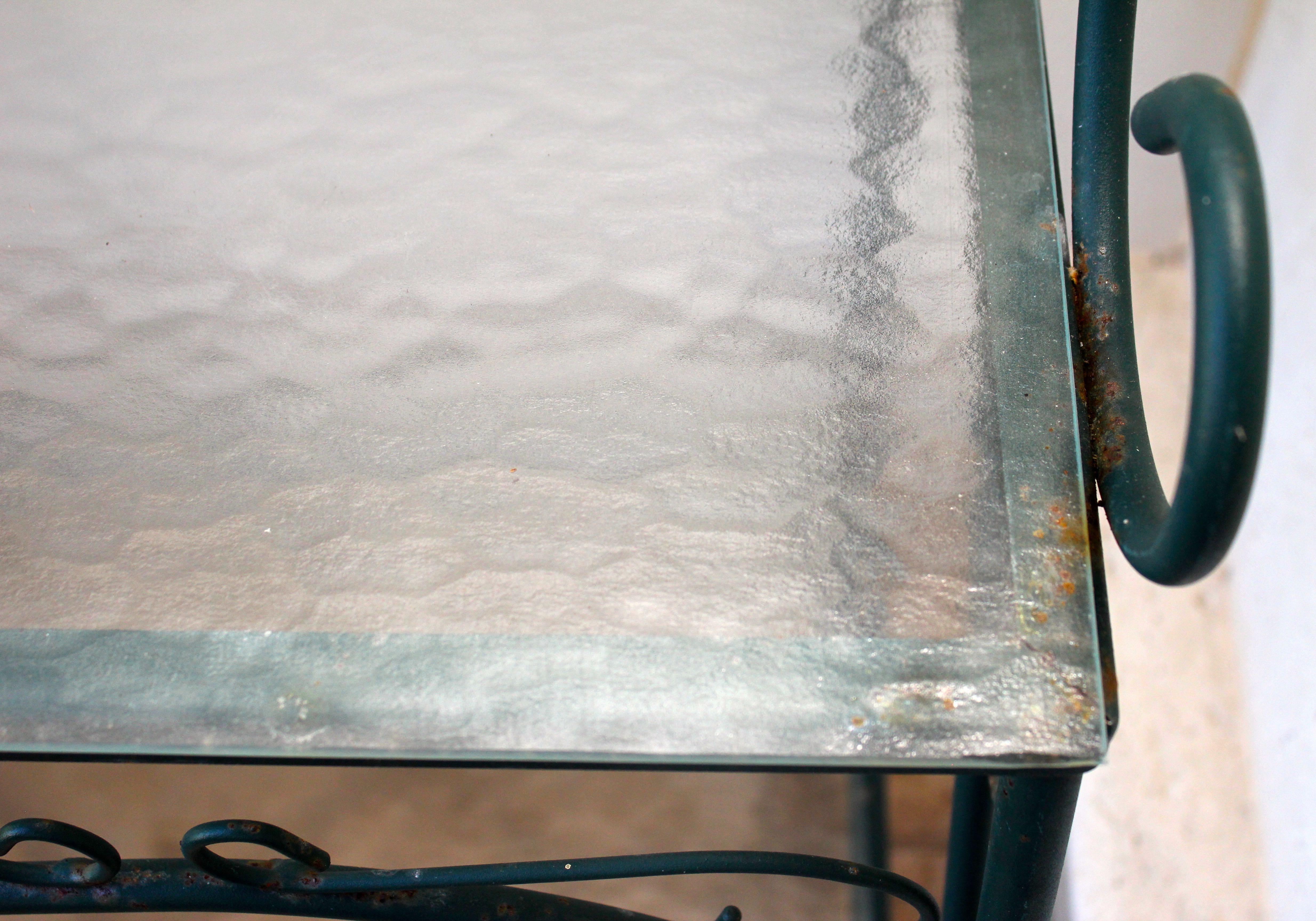 Metal Baker's Rack With Glass Shelves