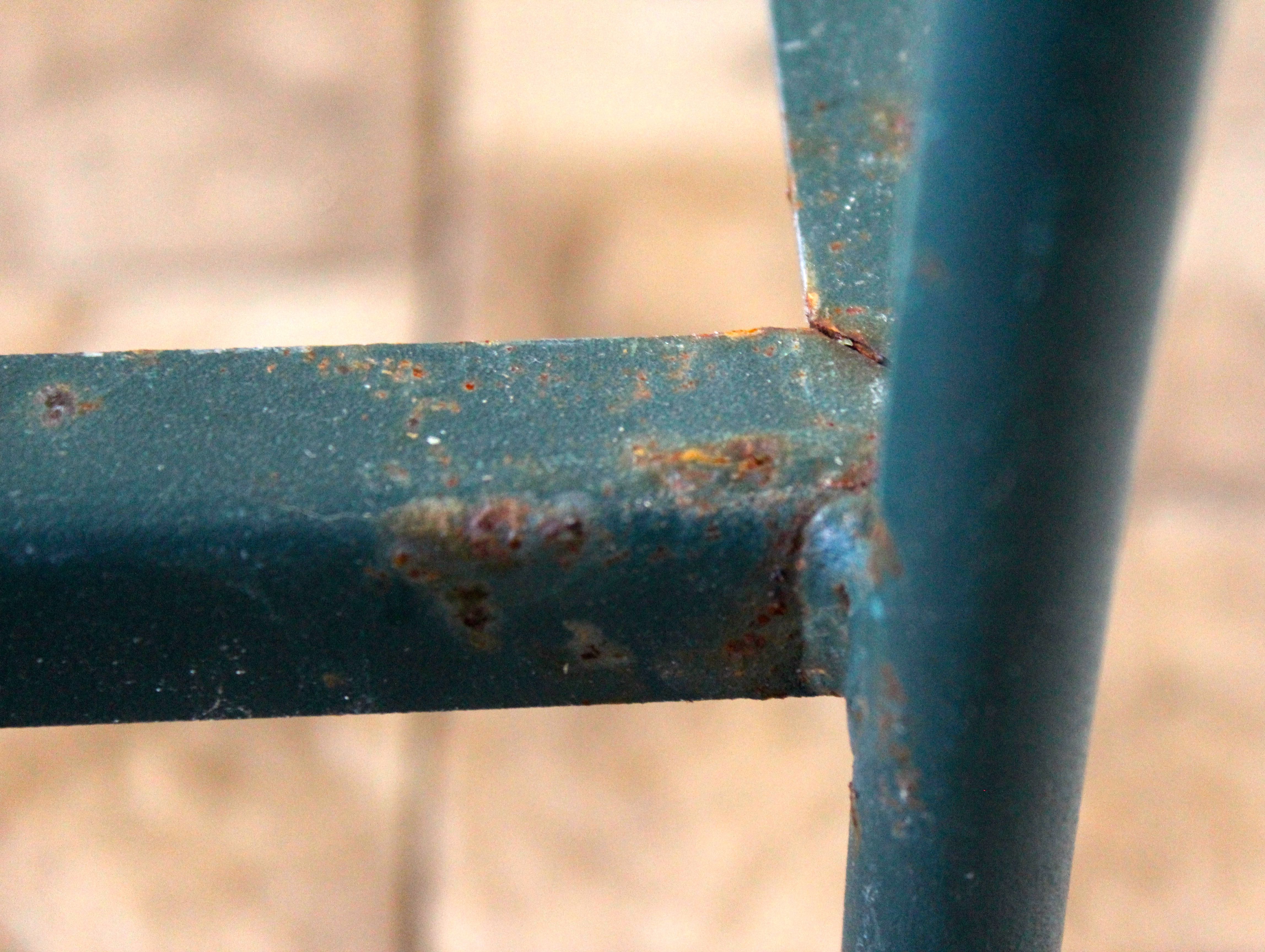 Metal Baker's Rack With Glass Shelves