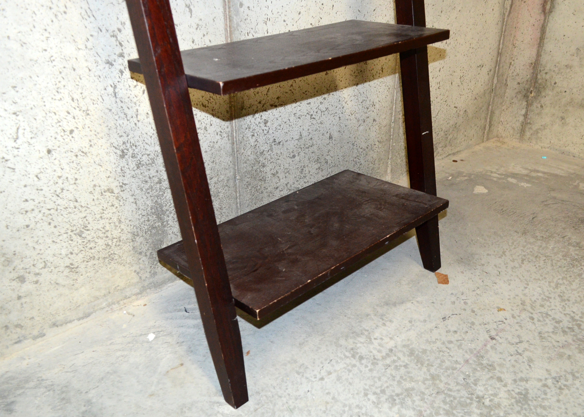 Modern Leaning Bookcase