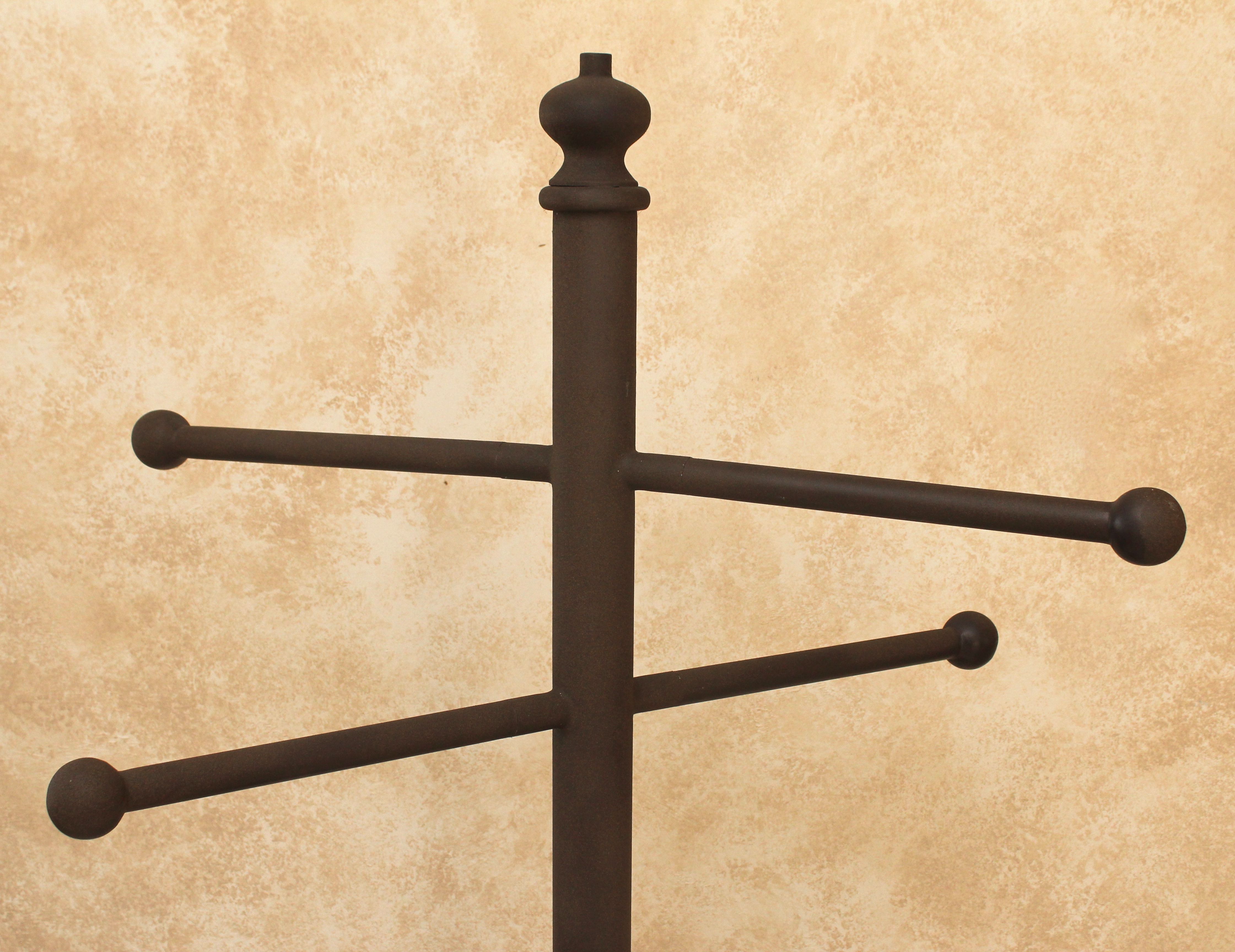 Metal Pool Towel Rack