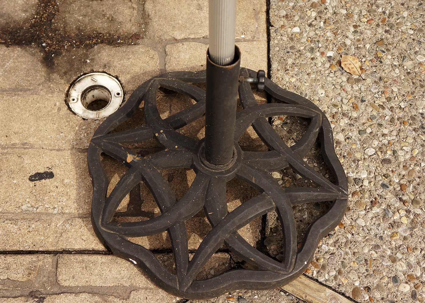 Coors Light Picnic Table Umbrella Pair in Blue
