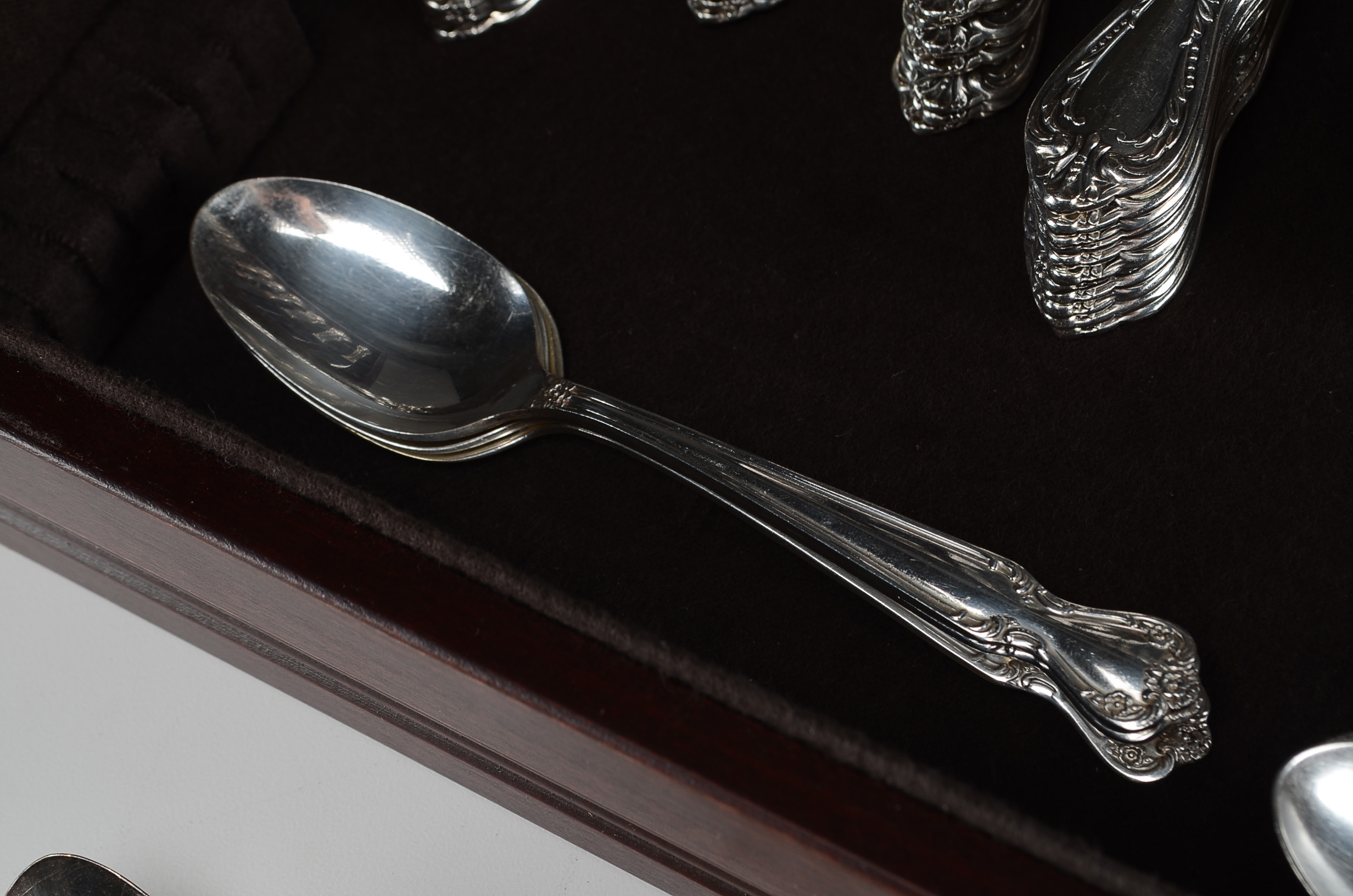 Oneida Silver-Plate "Avalon" Flatware Set