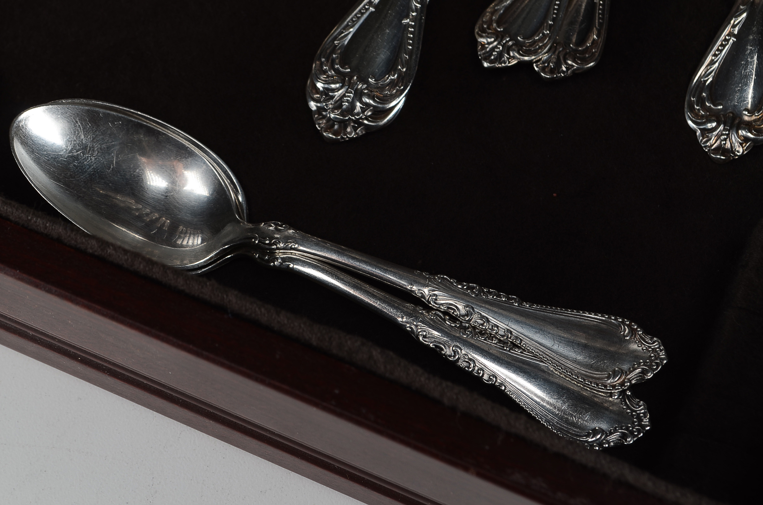 Oneida Silver-Plate "Avalon" Flatware Set