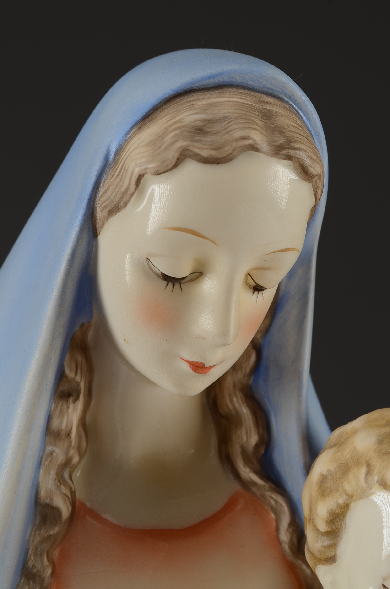 M I Hummel Madonna and Child Figurine