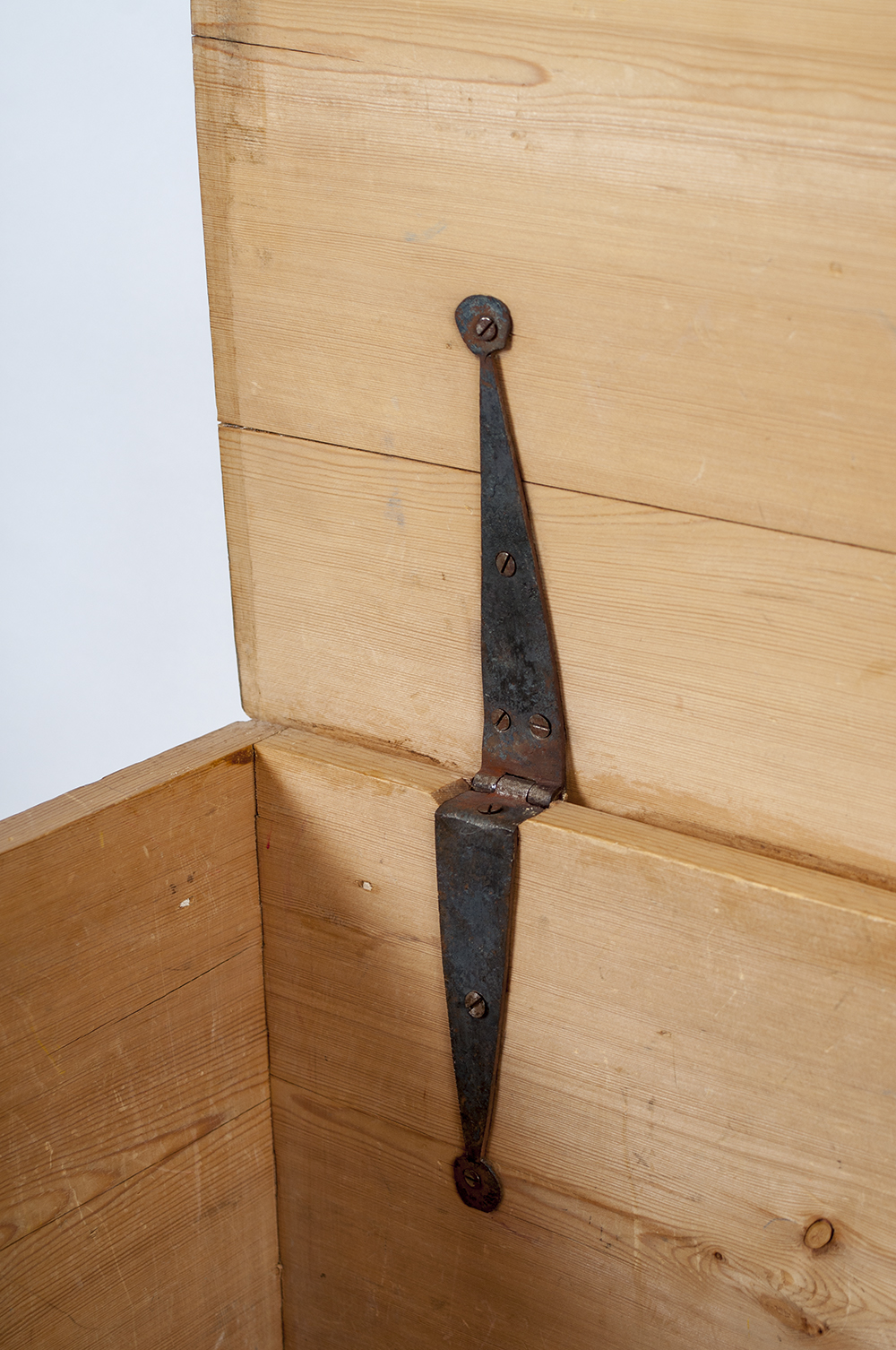 Small Pine Blanket Chest