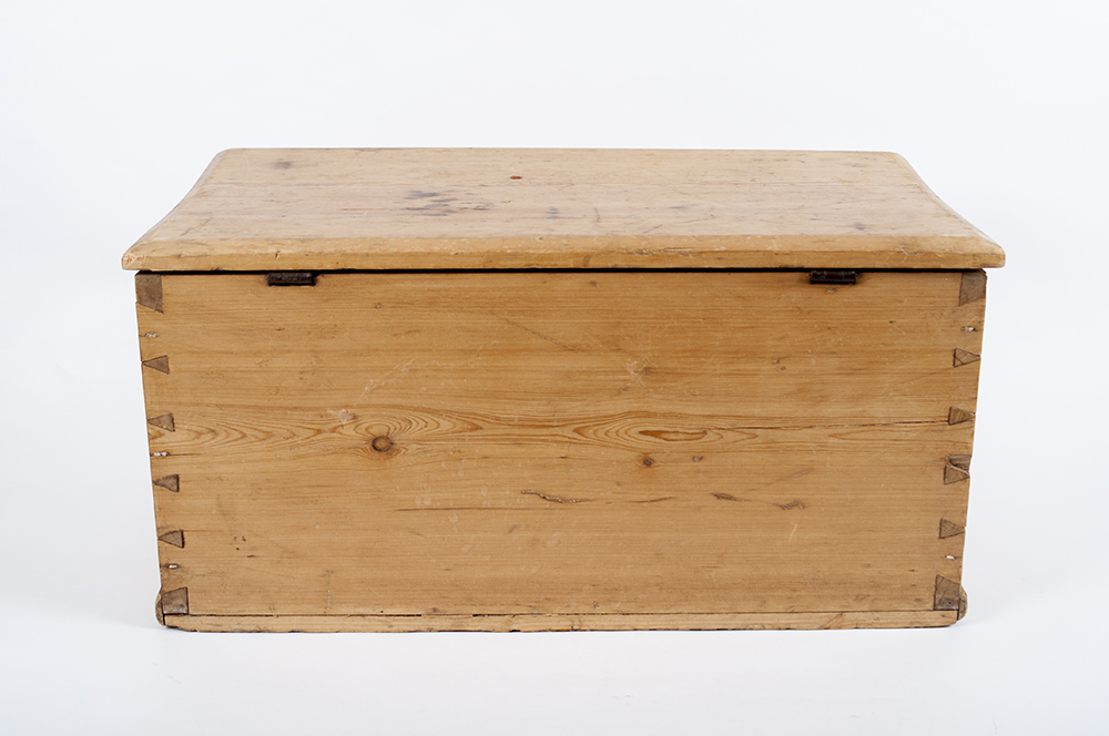 Small Pine Blanket Chest