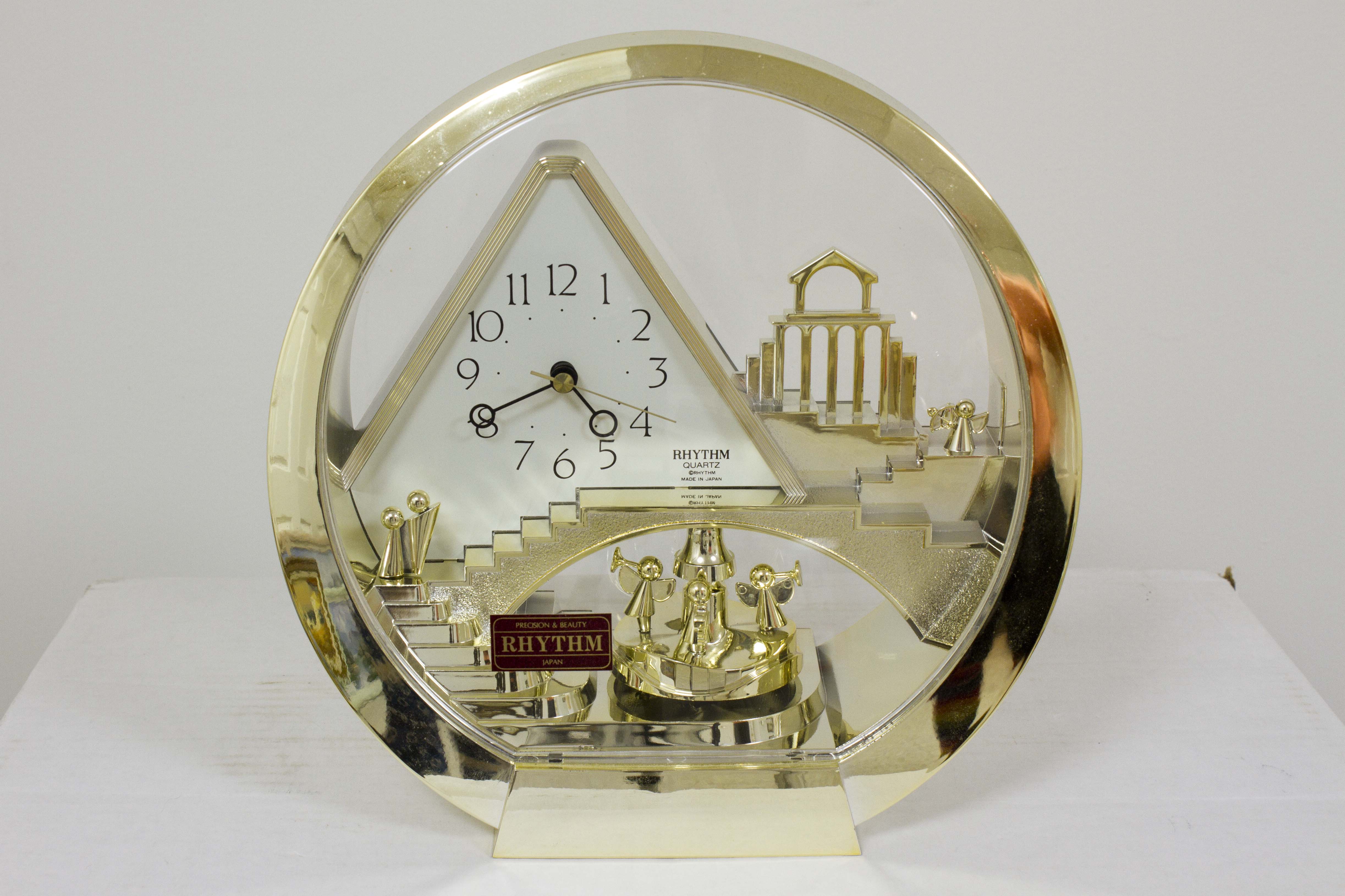 Rhythm Quartz Clock