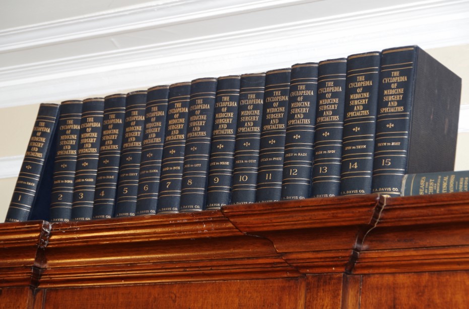 'The Cyclopedia of Medicine, Surgery, and Specialties' 15 Vol