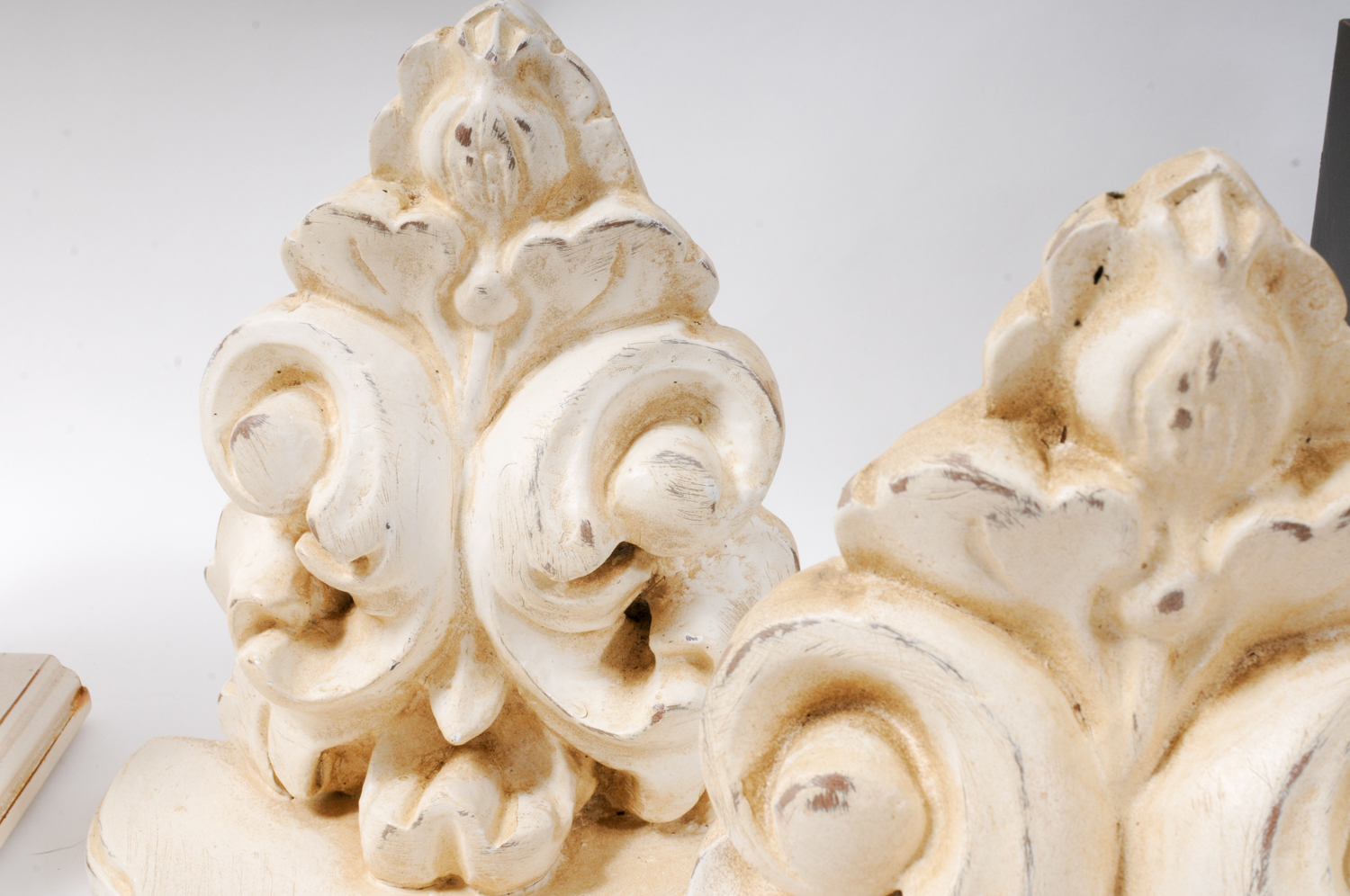 Wall Shelves and Brackets