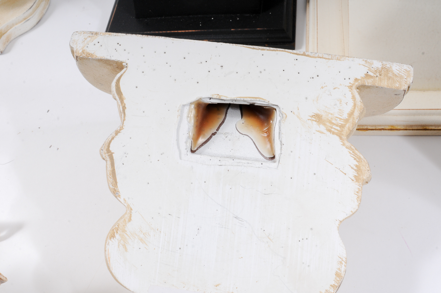 Wall Shelves and Brackets