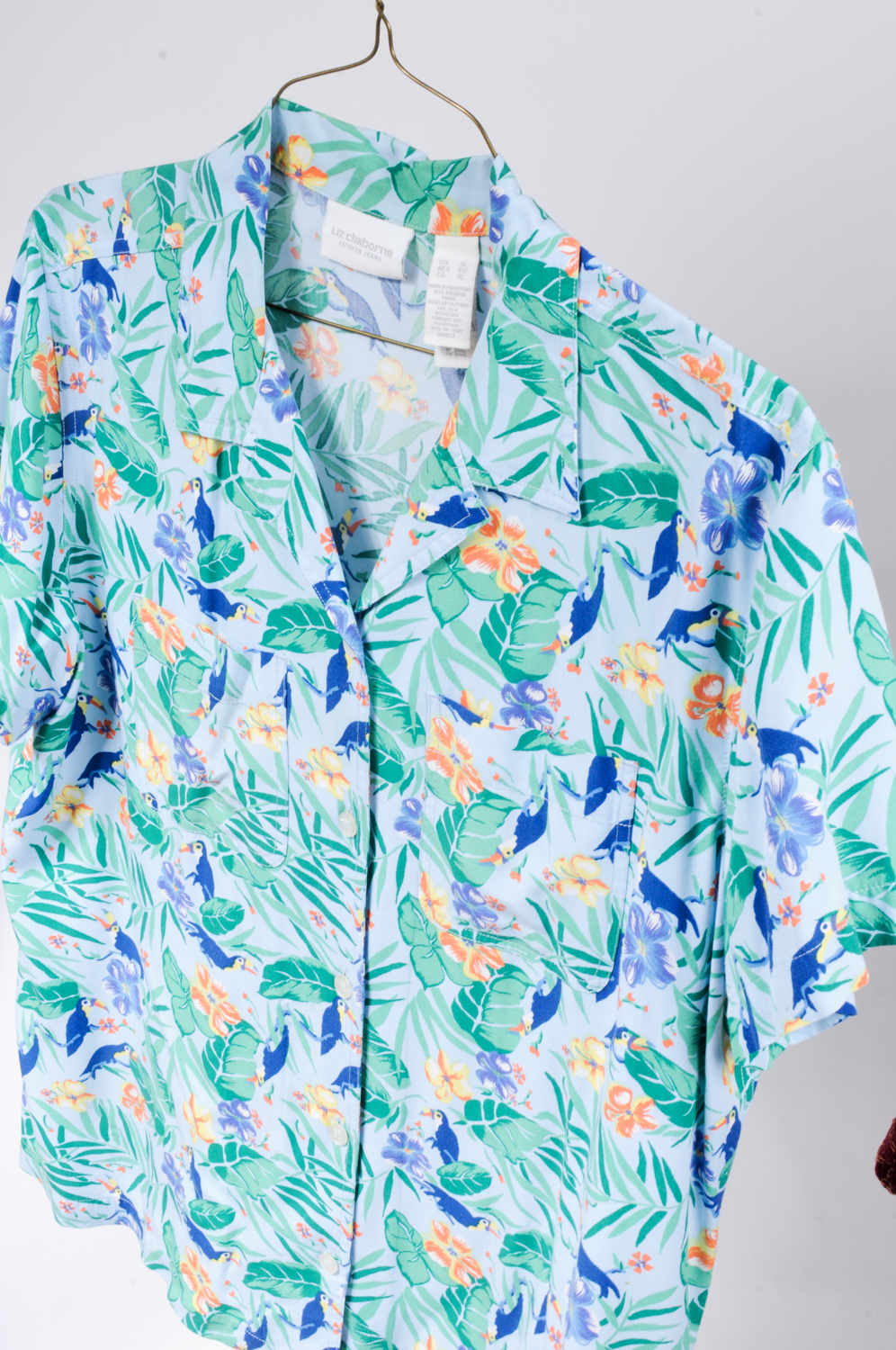 Women's Jackets & Shirts