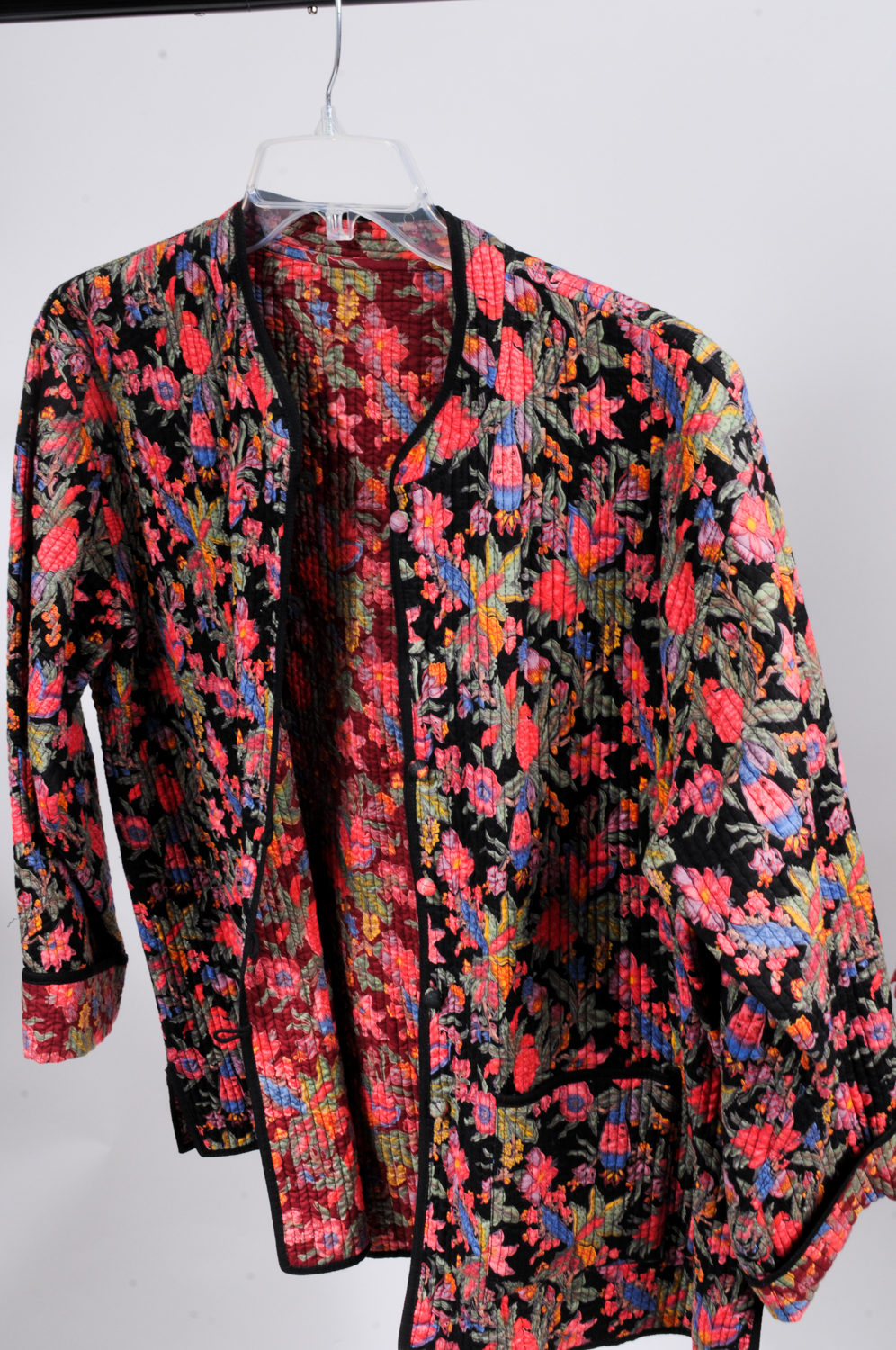 Women's Jackets & Shirts