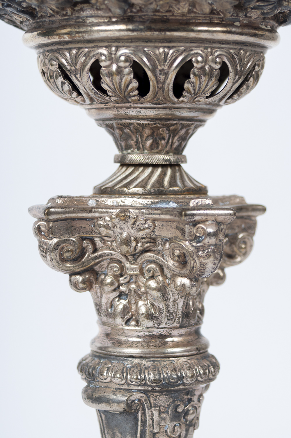 Antique B&H Banquet Lamp