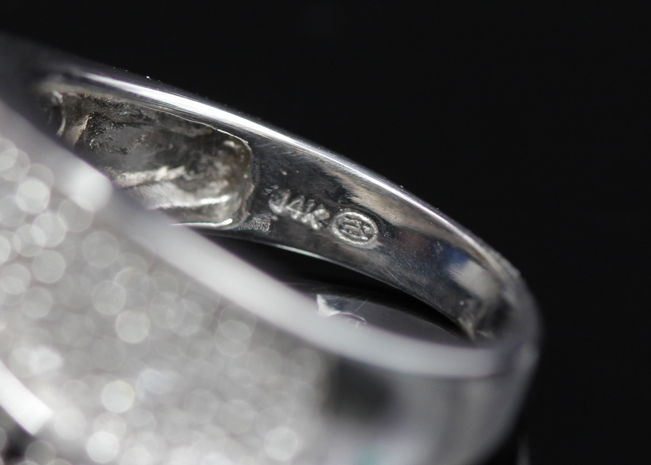 14K White Gold Black and White Diamond Band