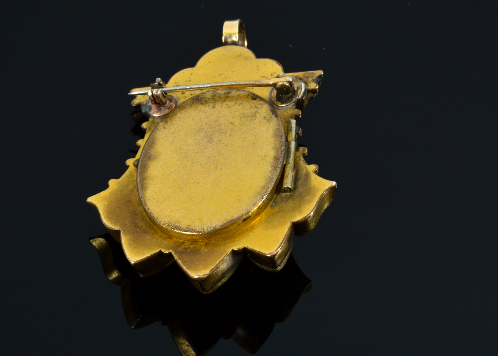 Late 19th Century Necklace Pendant Locket with Photograph