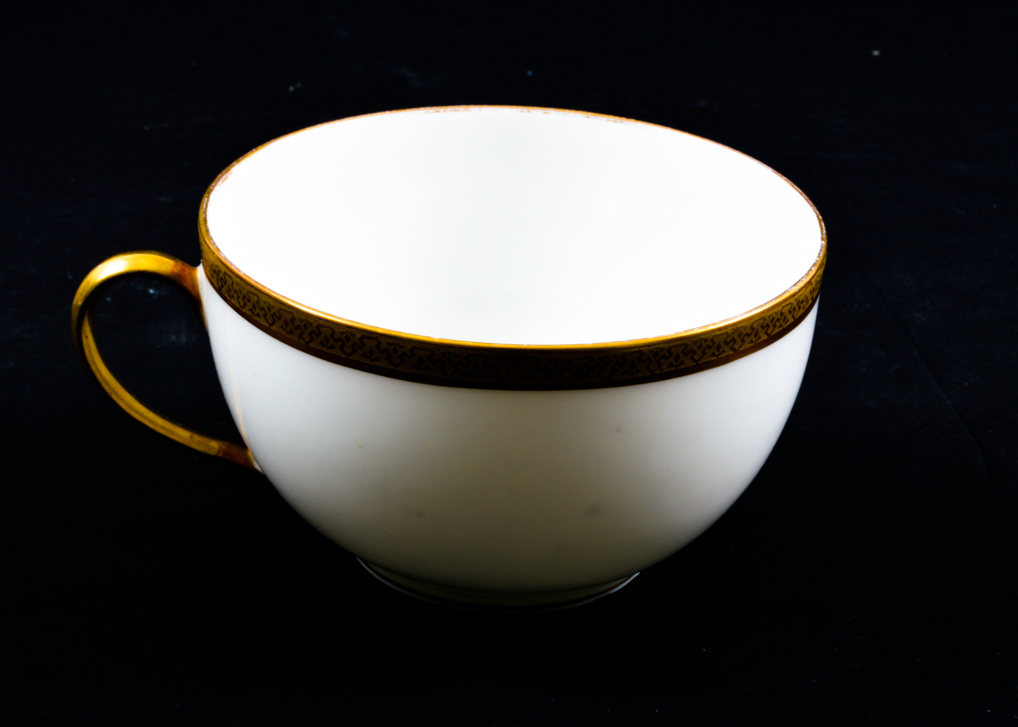 Limoges Gold and White Porcelain Dish Set