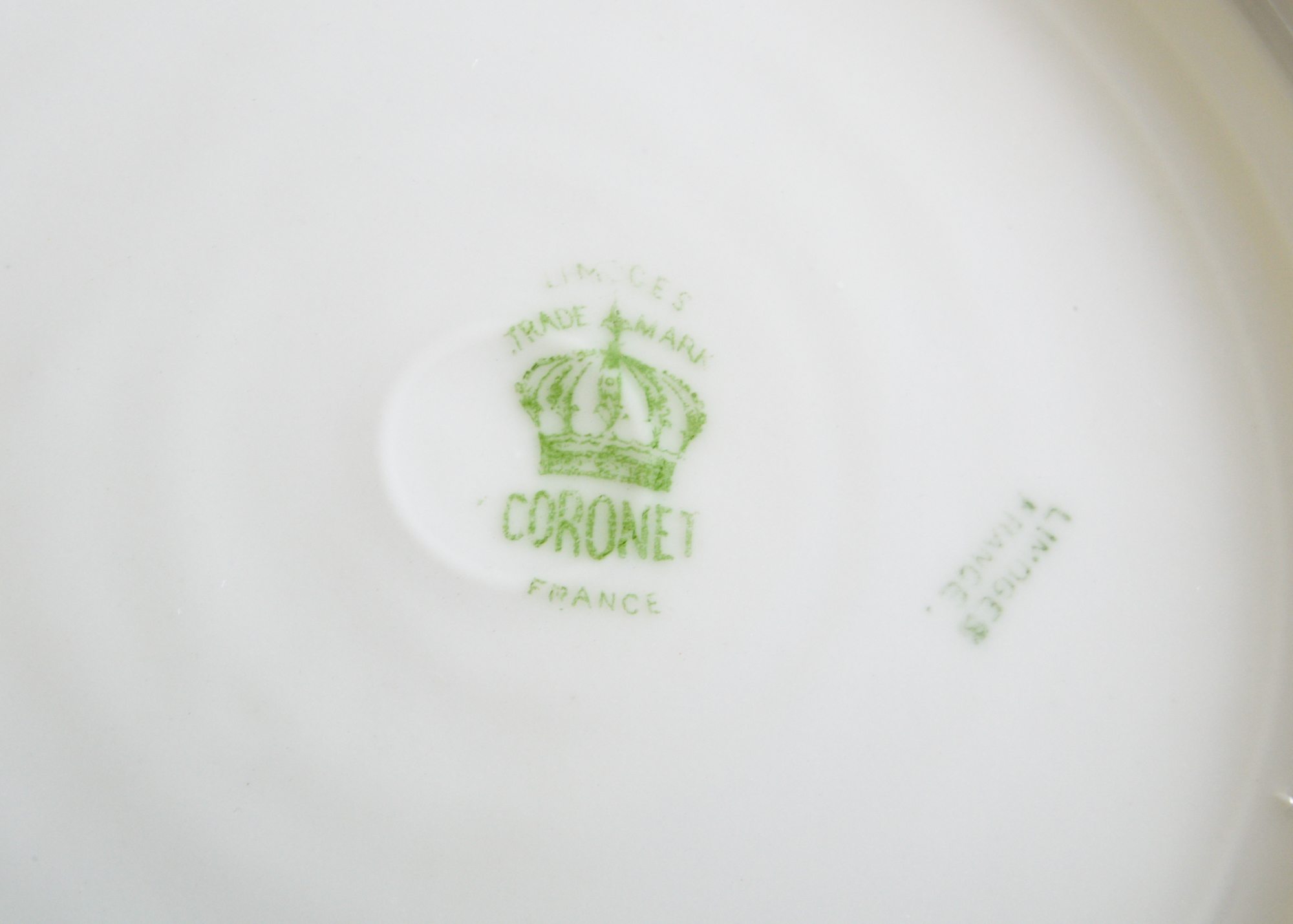 Limoges Gold and White Porcelain Dish Set