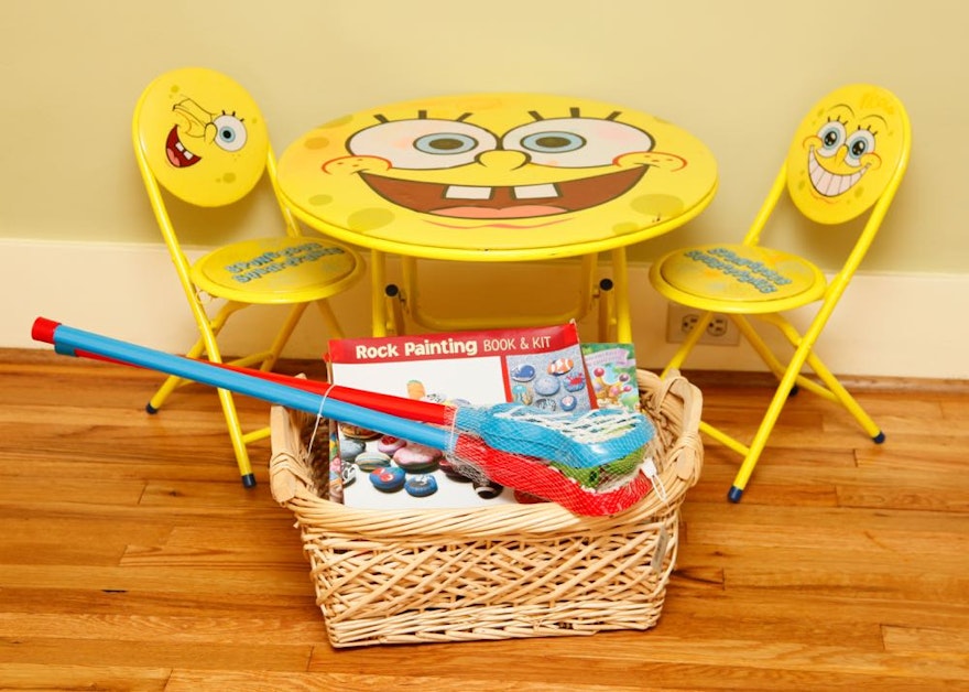 Spongebob Squarepants Table and Chair Set with Play Accessories