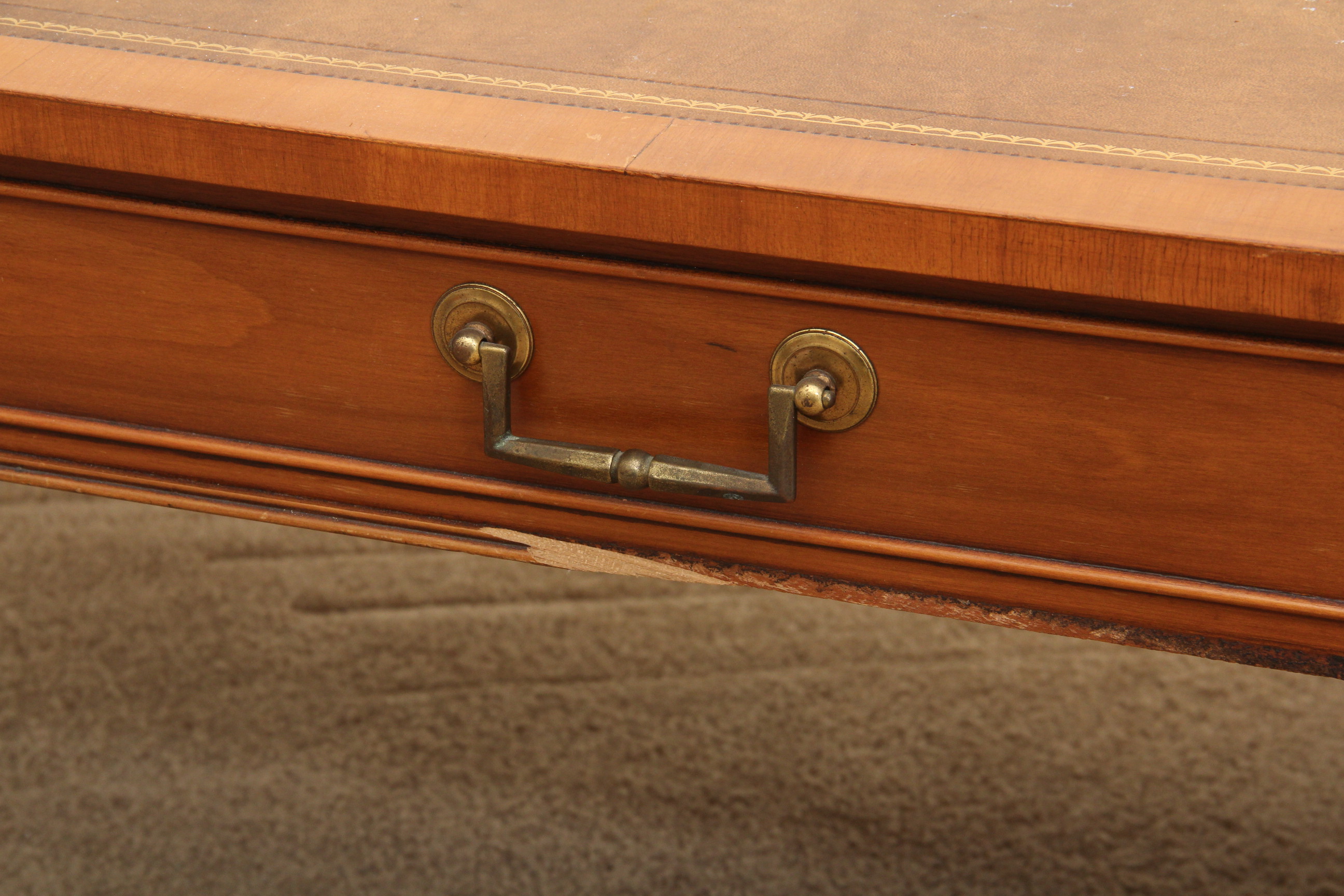 Vintage Hekman Furniture Leather Inlay Coffee Table