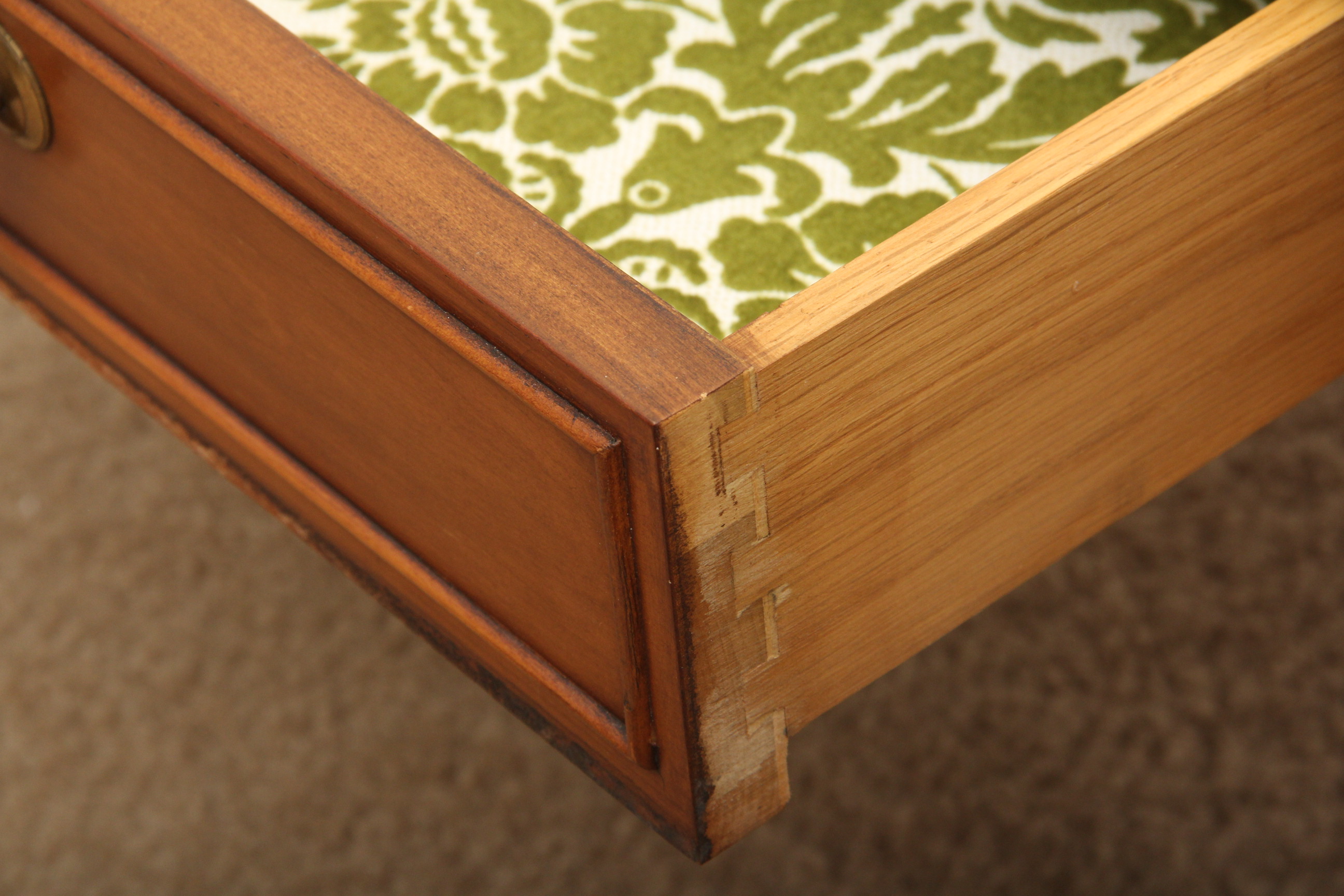 Vintage Hekman Furniture Leather Inlay Coffee Table