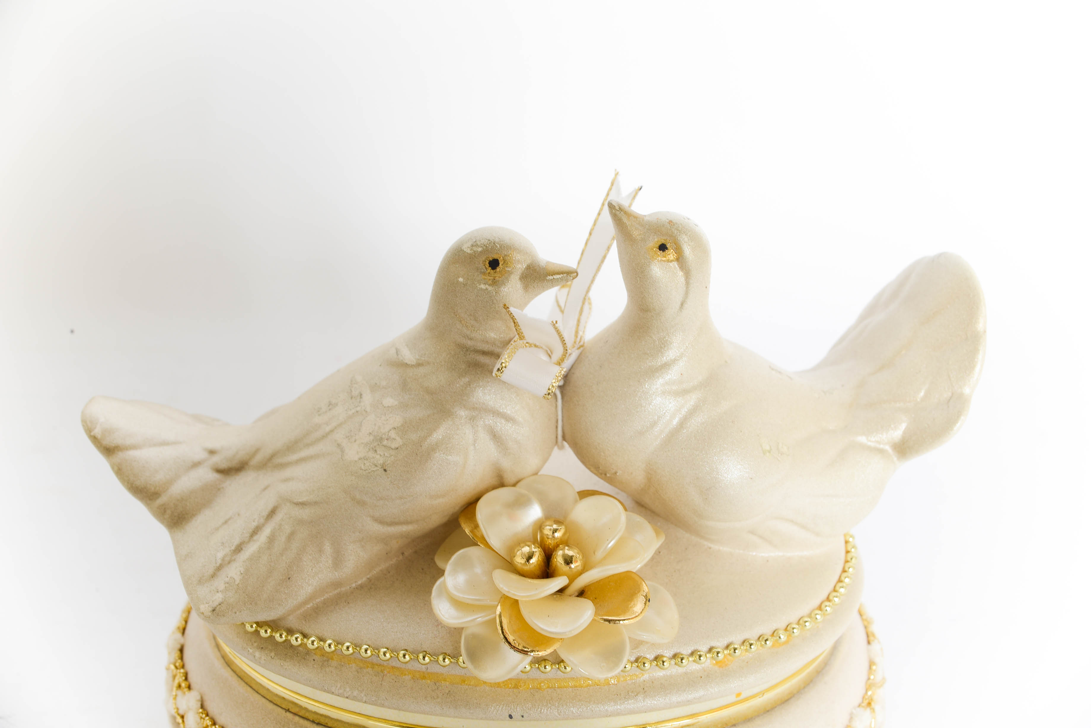 Vintage Italian Ceramic Capodimonte Type Jewelry Box