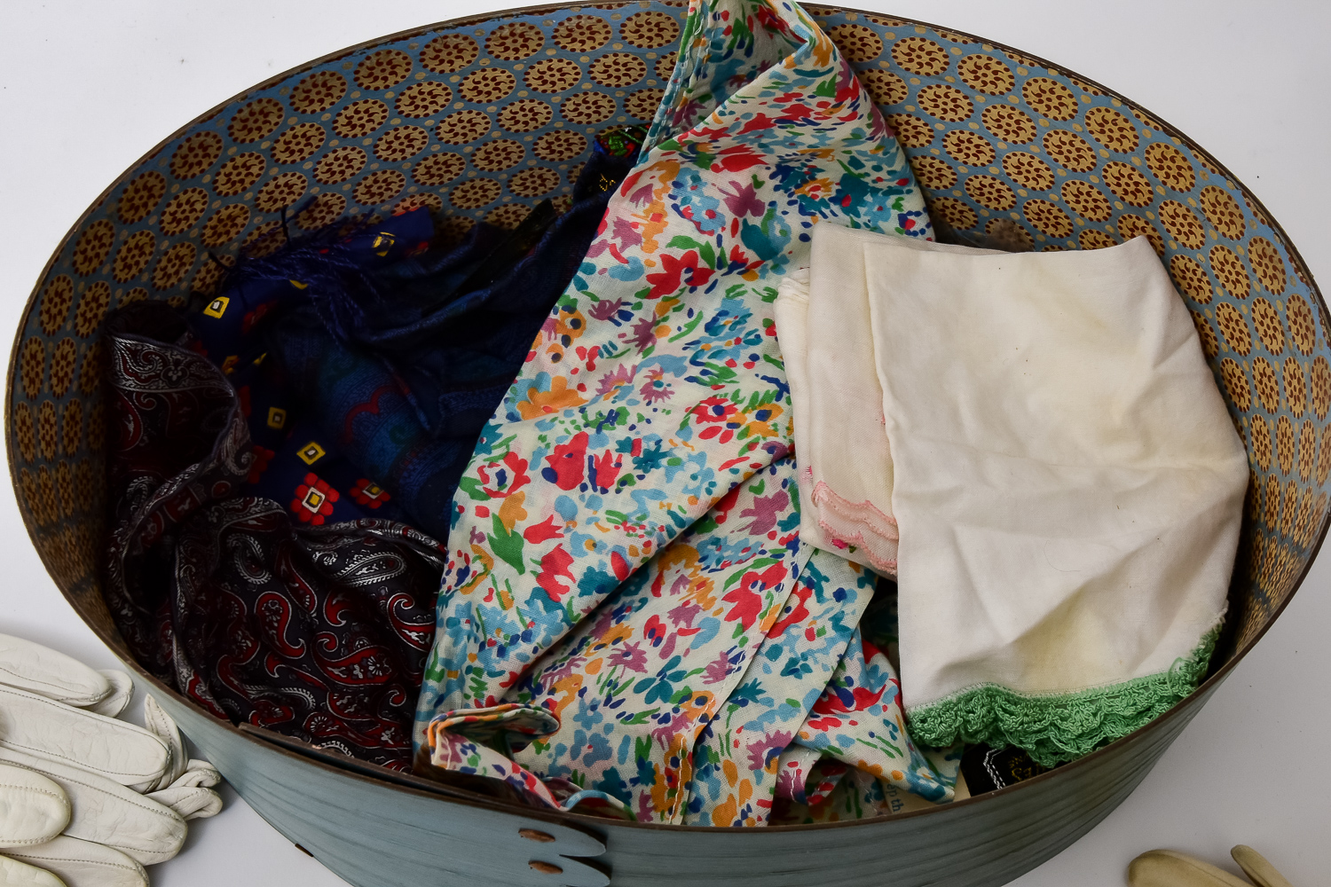 Shaker Style Painted Hat Box