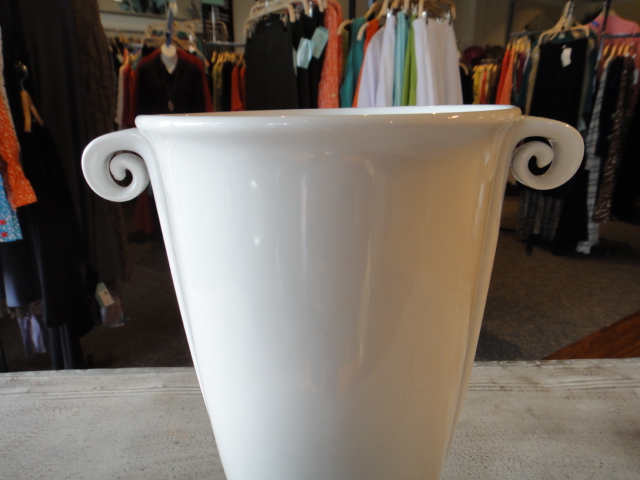 Tozai Classical White Ceramic Urn Vase