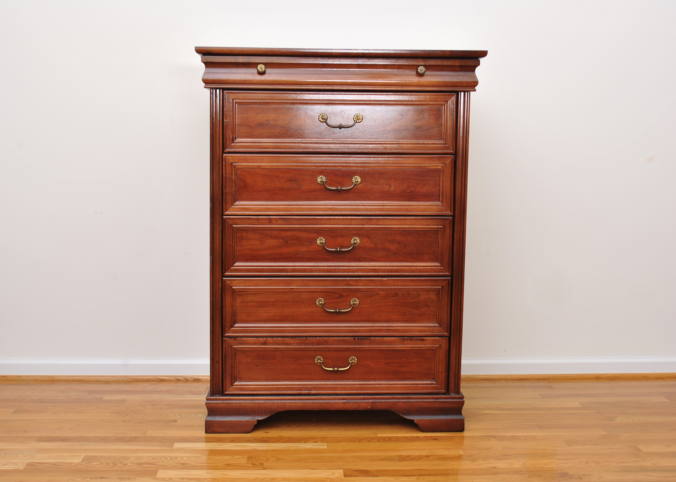 Broyhill Six Drawer Chest